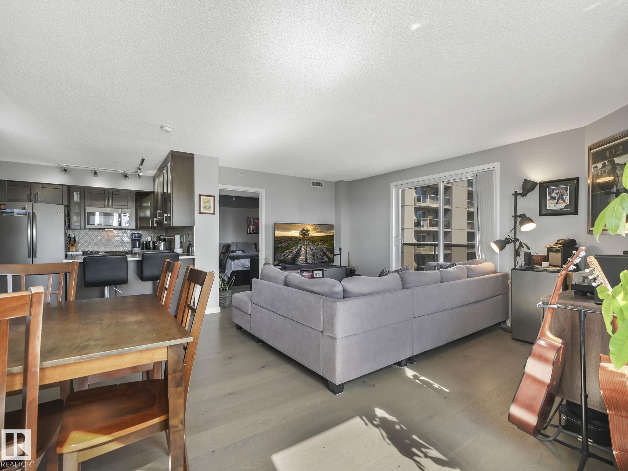 Photo 16 at 1404 - 10909 103 Avenue NW, Downtown, Edmonton