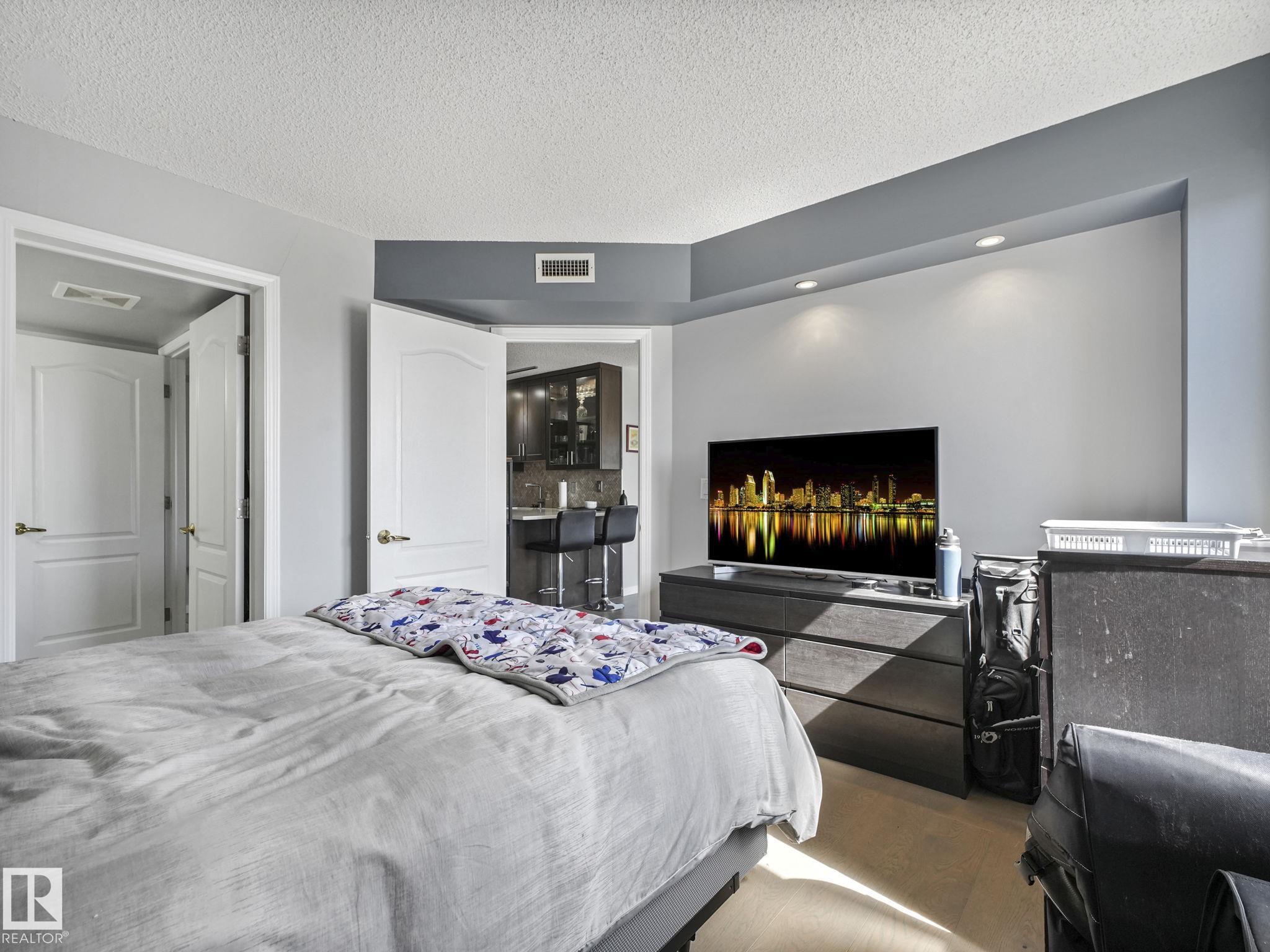 Photo 28 at 1404 - 10909 103 Avenue NW, Downtown, Edmonton