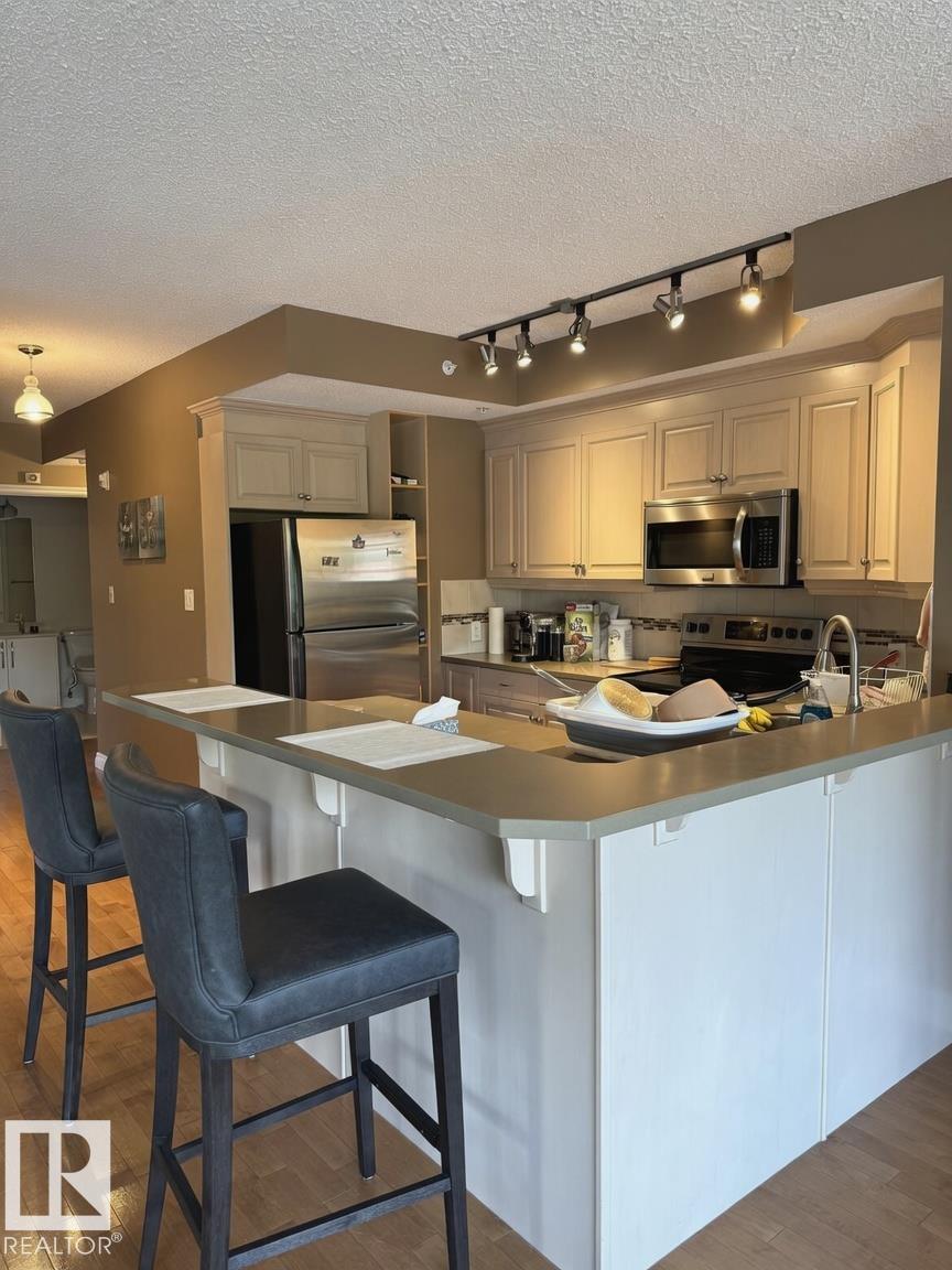 Photo 6 at 305 - 11111 82 Avenue NW, Garneau, Edmonton