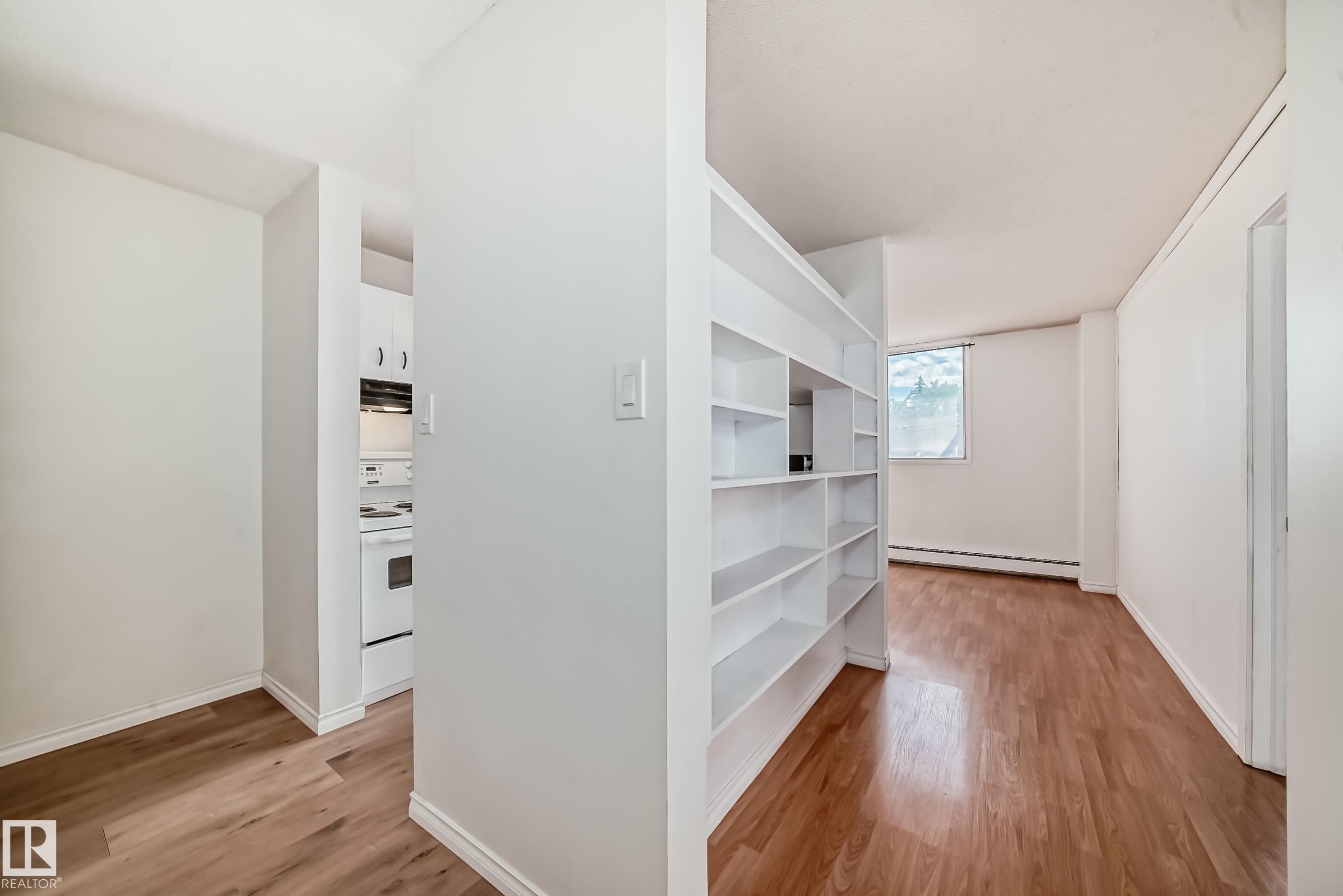Photo 19 at 401 - 11007 83 Avenue NW, Garneau, Edmonton