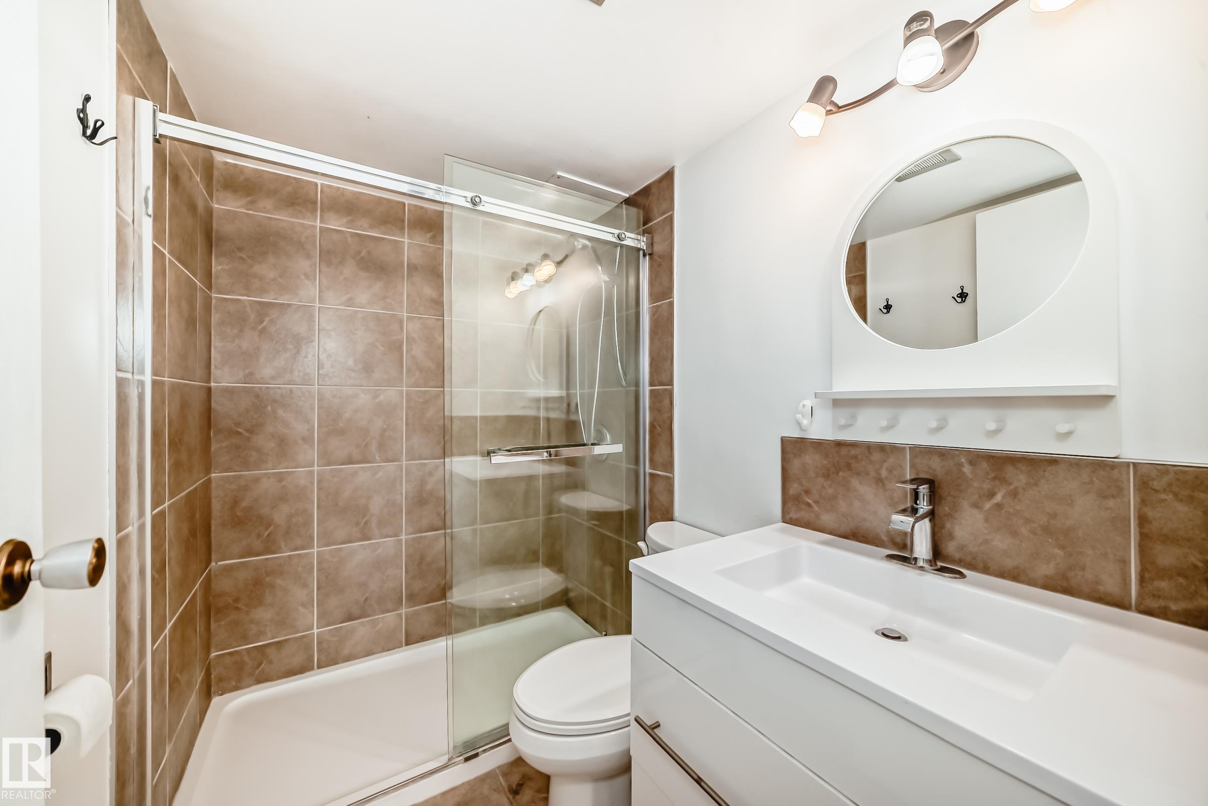 Photo 27 at 401 - 11007 83 Avenue NW, Garneau, Edmonton