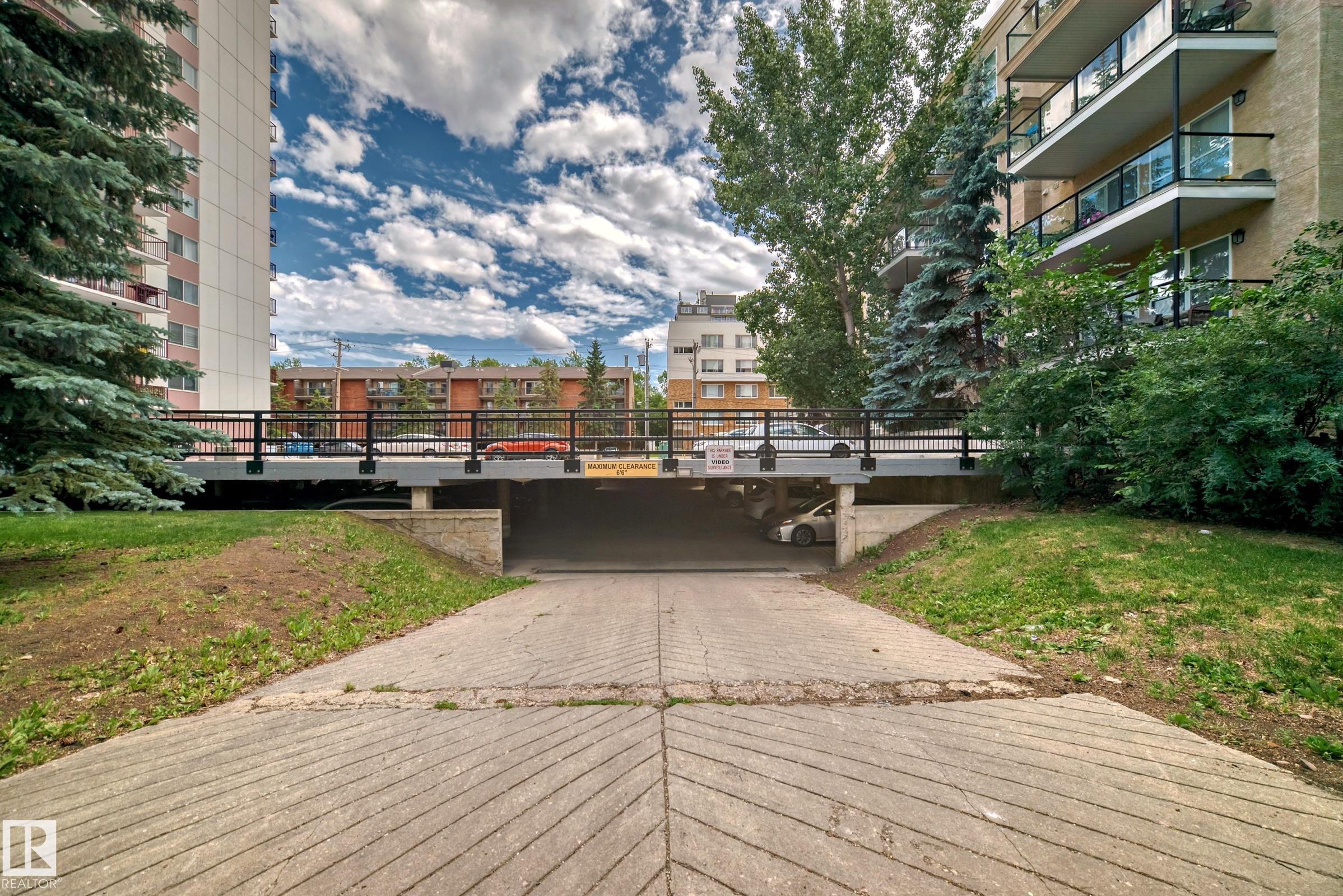 Photo 41 at 401 - 11007 83 Avenue NW, Garneau, Edmonton
