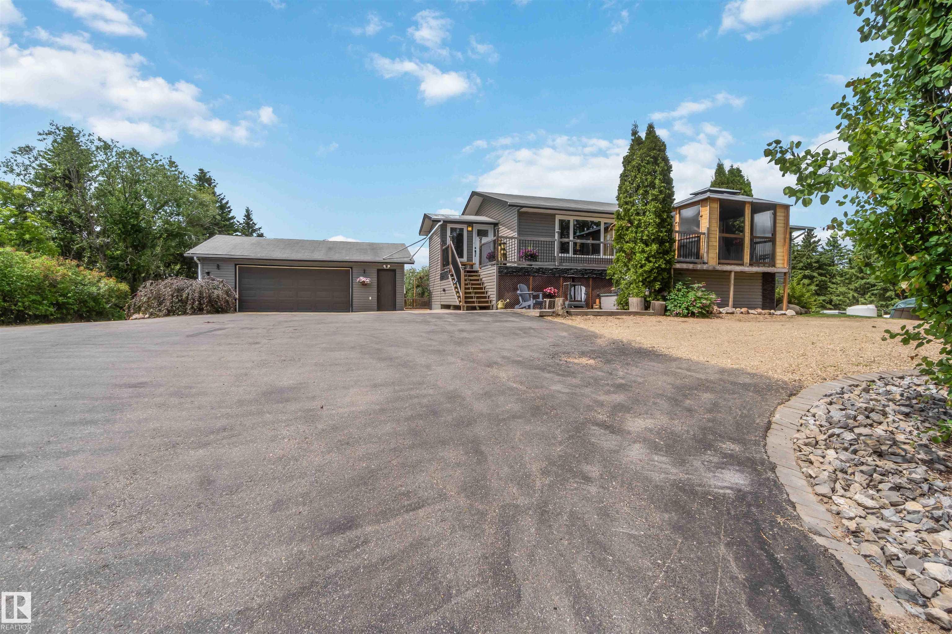 253 - 22112 Twp Road 531, Horton Place, Rural Strathcona County