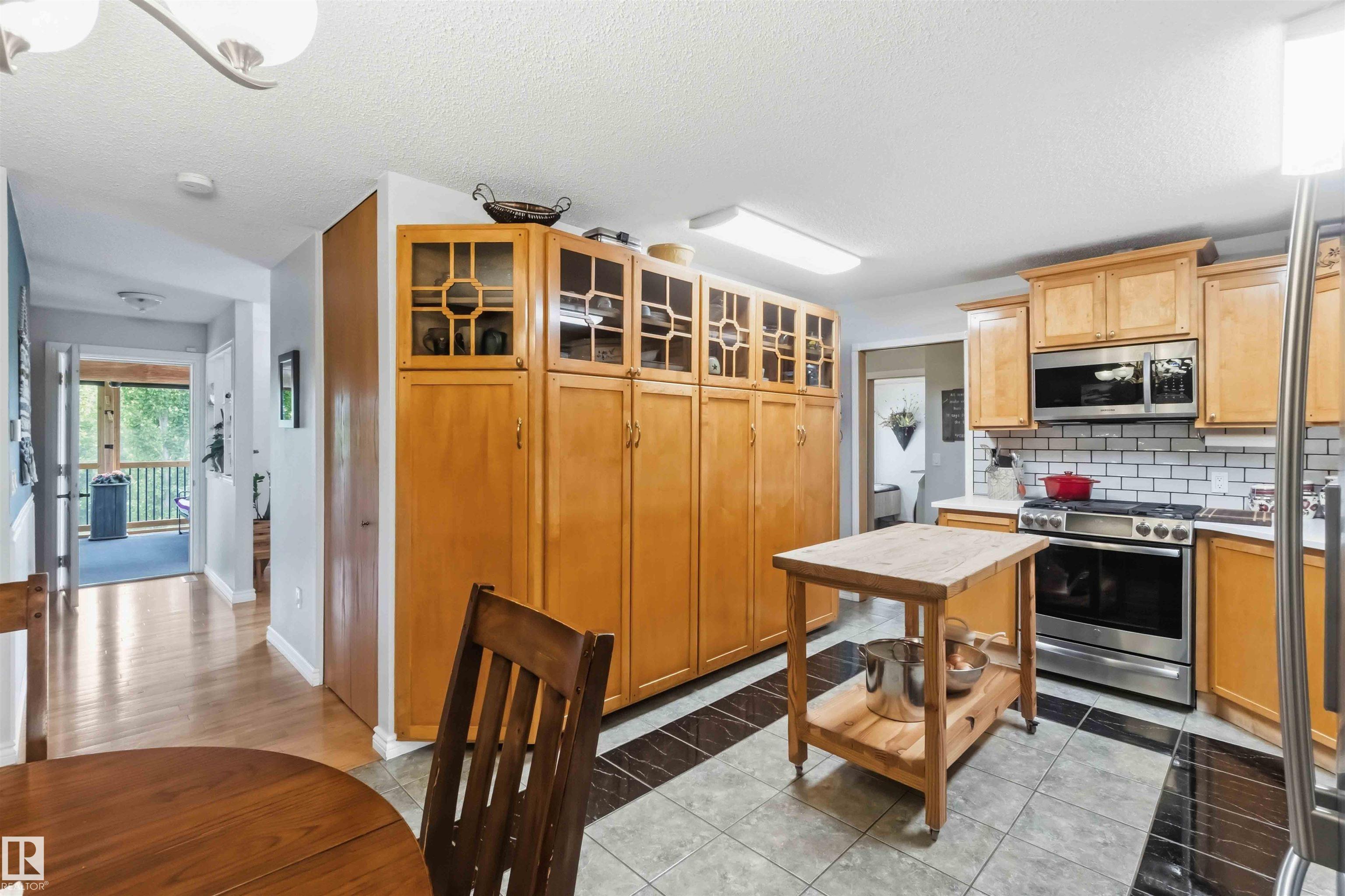 Photo 14 at 253 - 22112 Twp Road 531, Horton Place, Rural Strathcona County