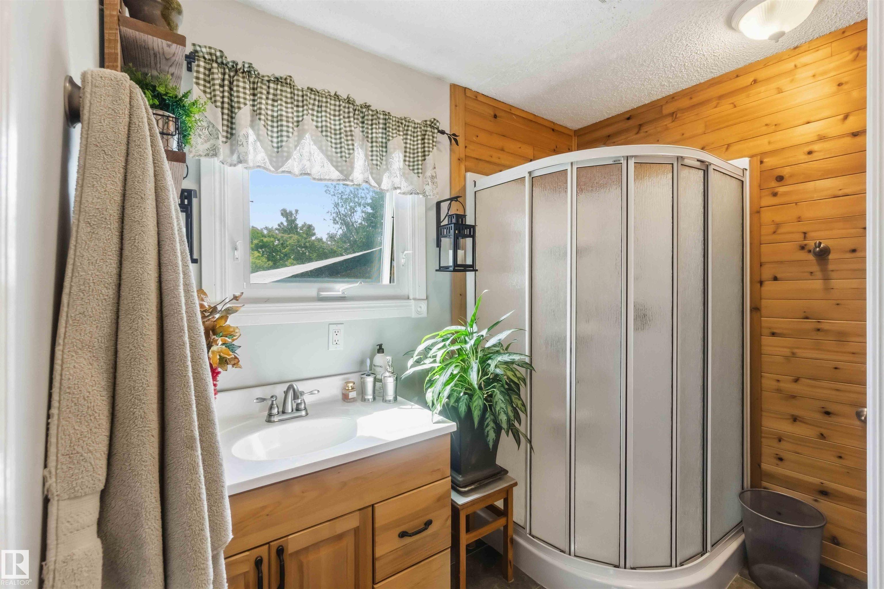 Photo 7 at 253 - 22112 Twp Road 531, Horton Place, Rural Strathcona County