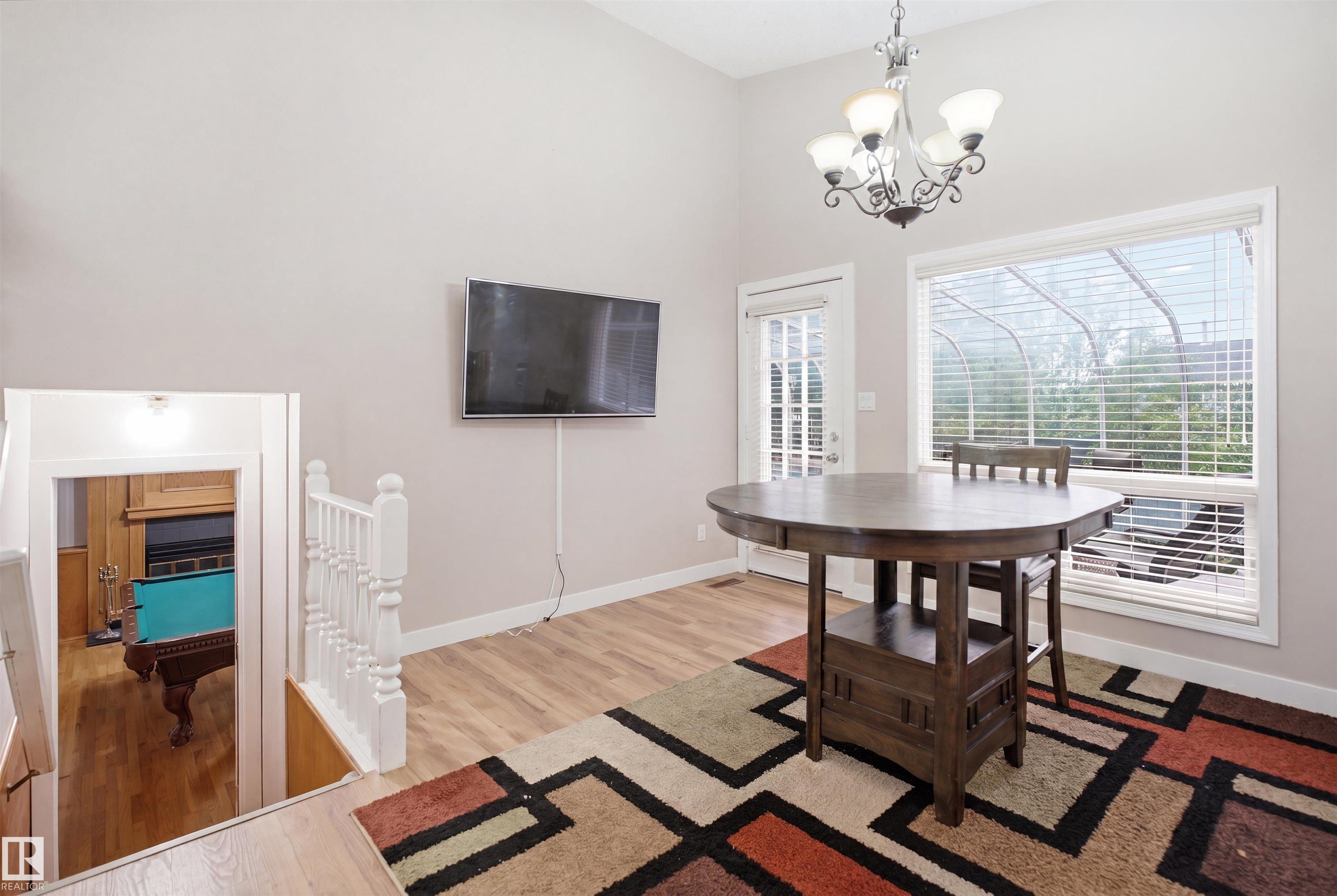 Photo 12 at 3220 42a Avenue NW, Larkspur, Edmonton