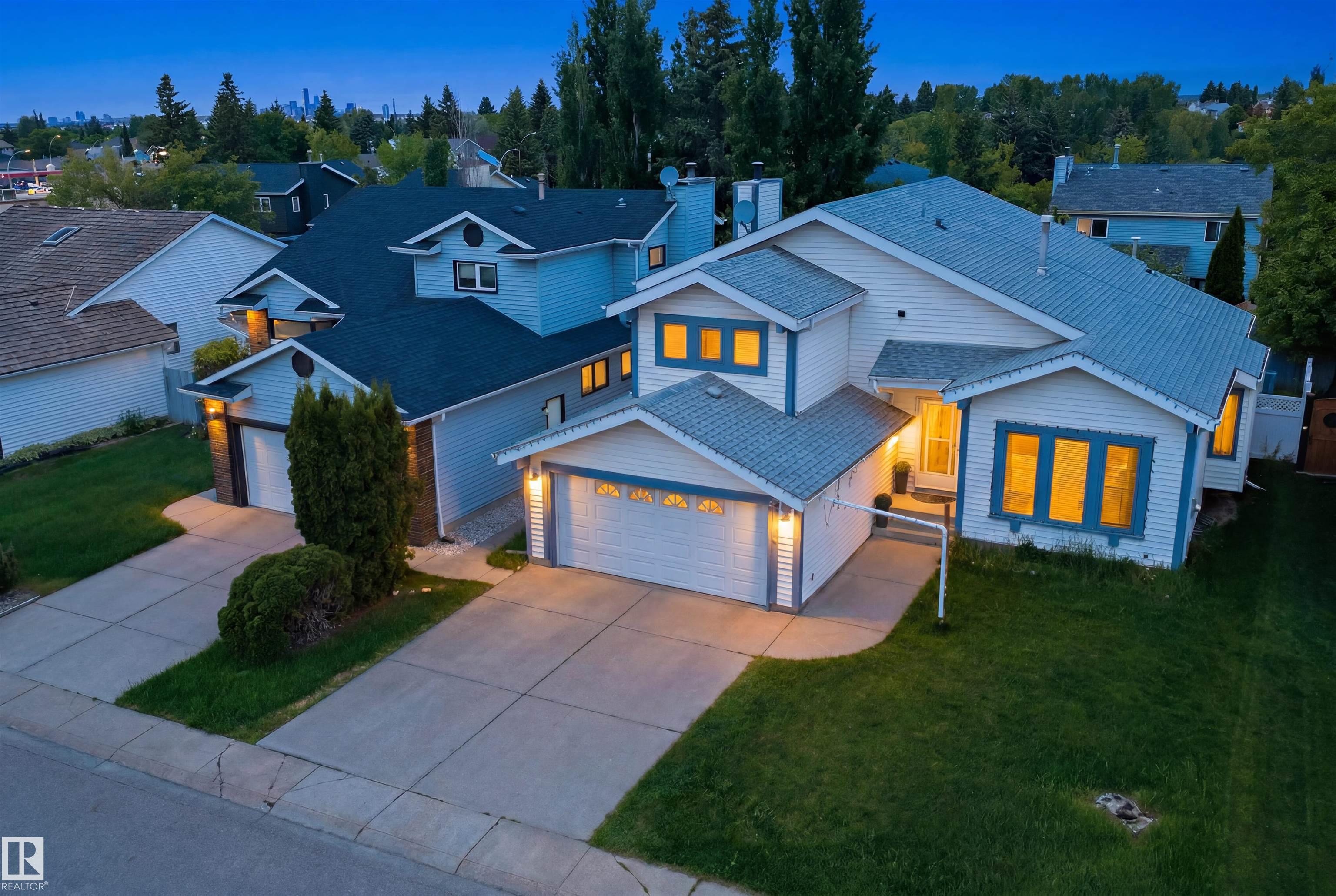 3220 42a Avenue NW, Larkspur, Edmonton