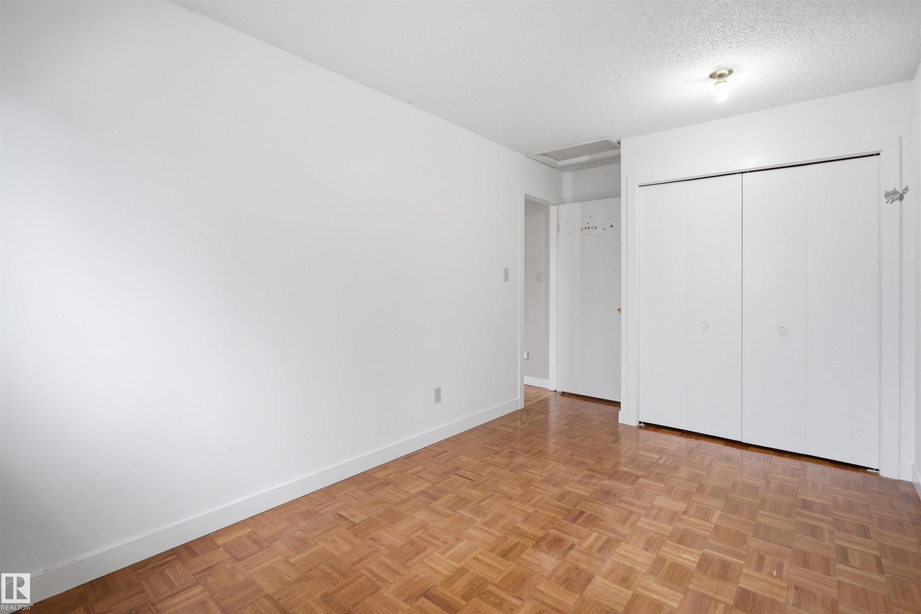 Photo 21 at 3220 42a Avenue NW, Larkspur, Edmonton