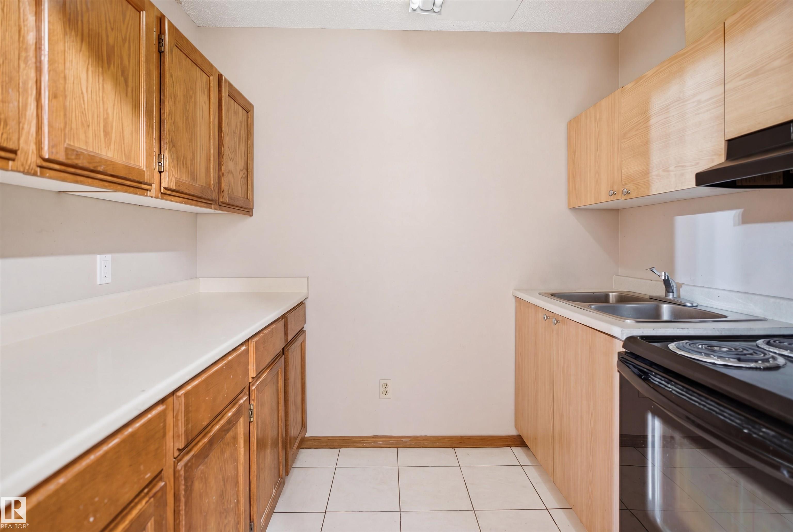Photo 44 at 3220 42a Avenue NW, Larkspur, Edmonton