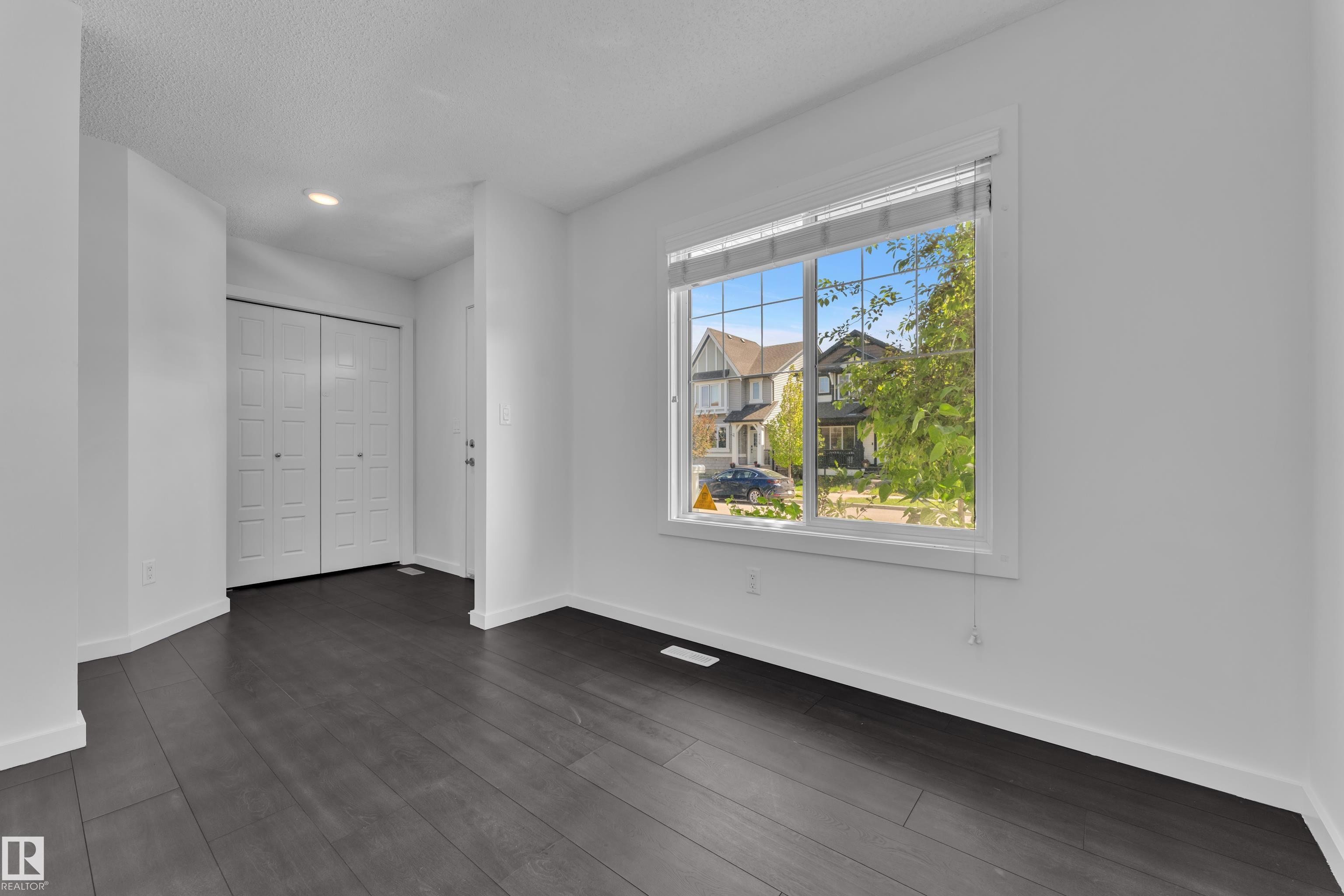 Photo 14 at 4118 6a Street NW, Maple Crest, Edmonton