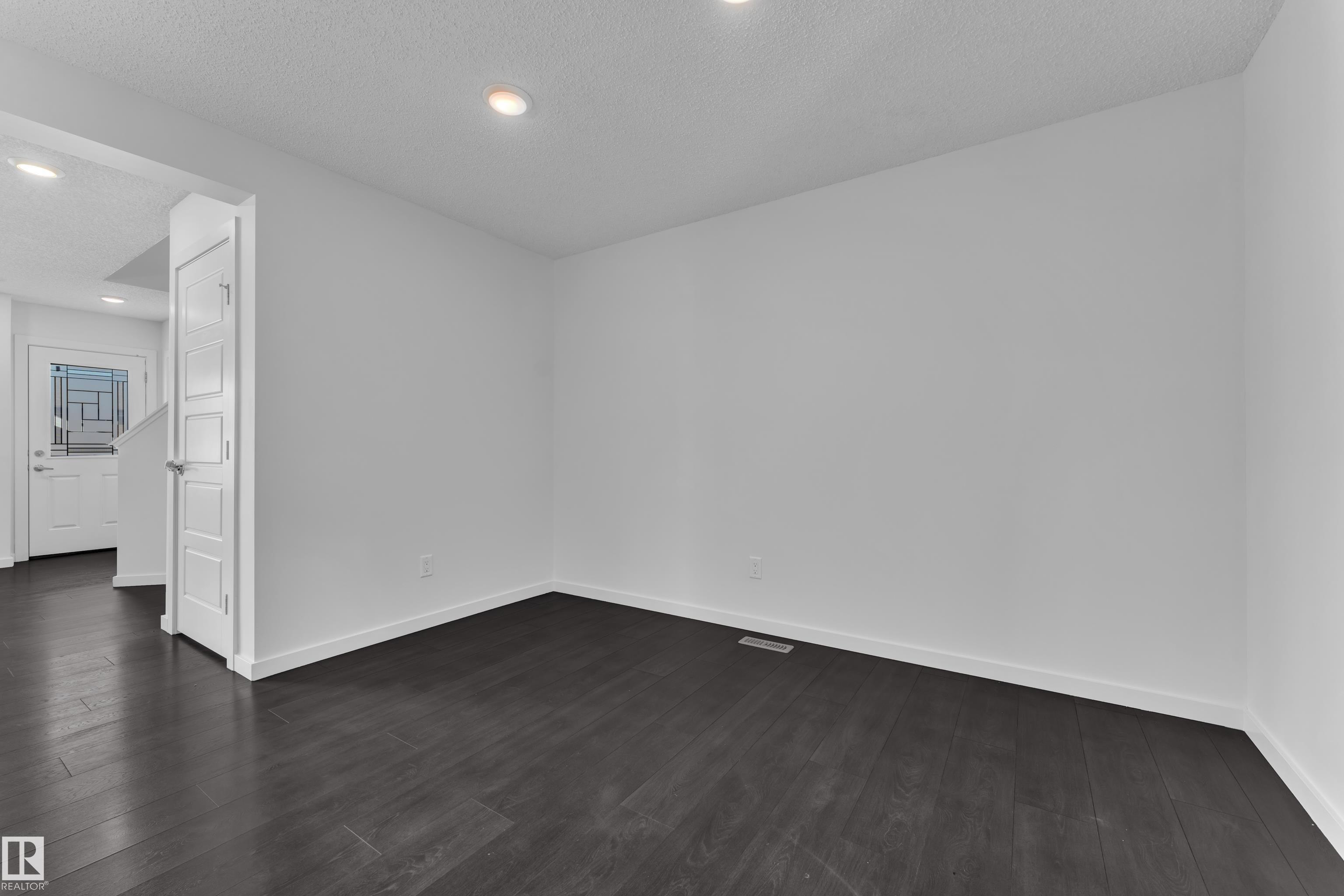 Photo 18 at 4118 6a Street NW, Maple Crest, Edmonton