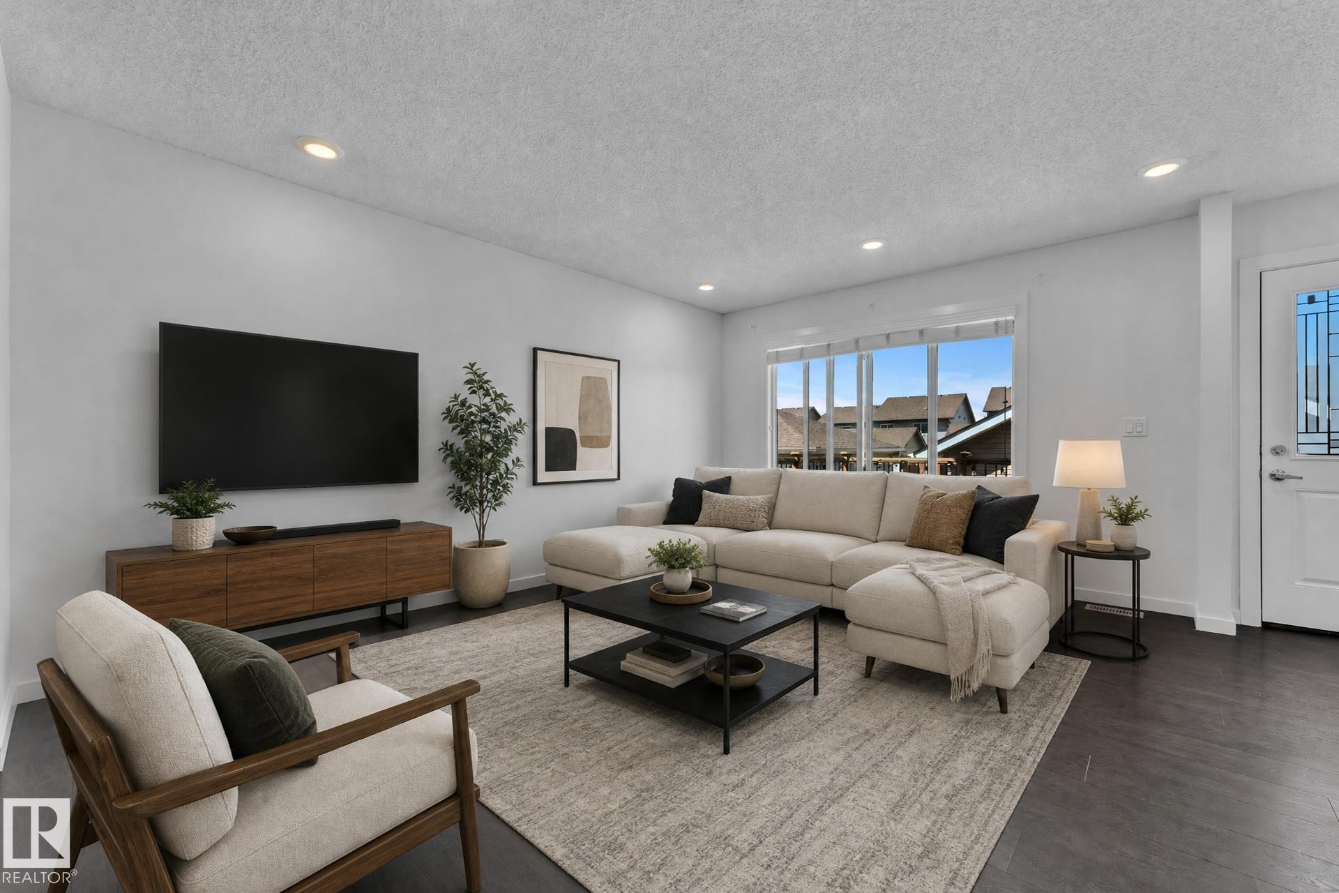 Photo 9 at 4118 6a Street NW, Maple Crest, Edmonton