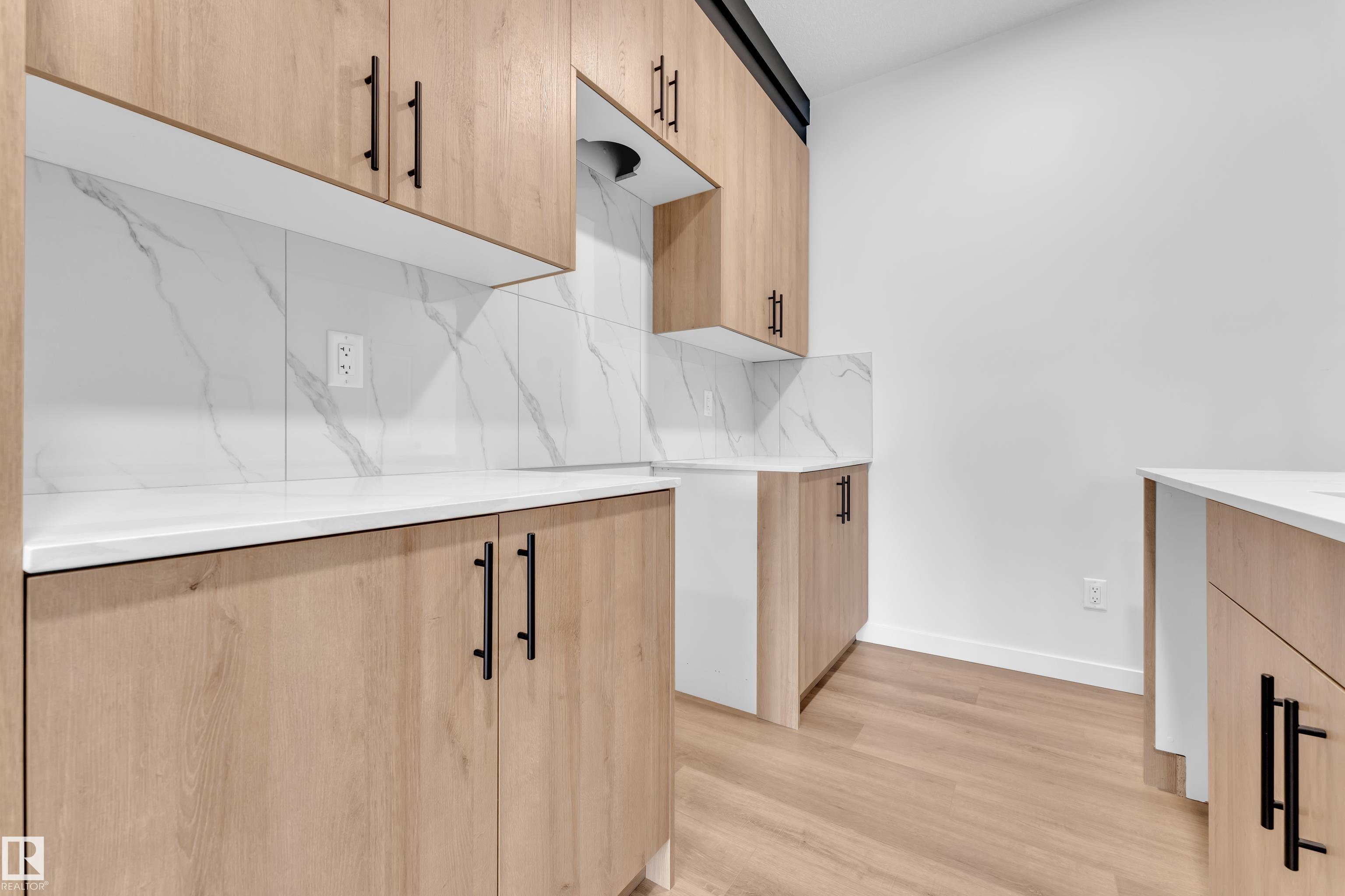 Photo 11 at 6371 King Wynd SW, Keswick, Edmonton