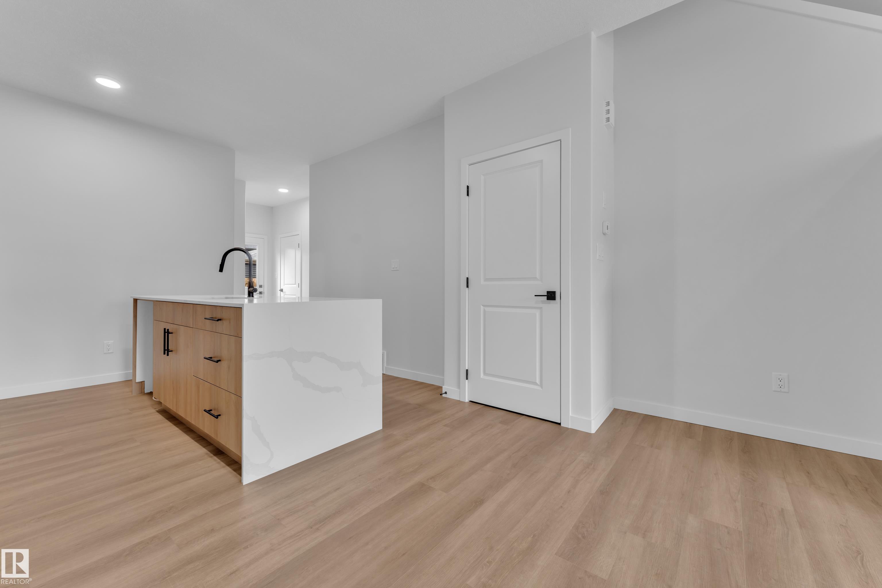 Photo 9 at 6371 King Wynd SW, Keswick, Edmonton