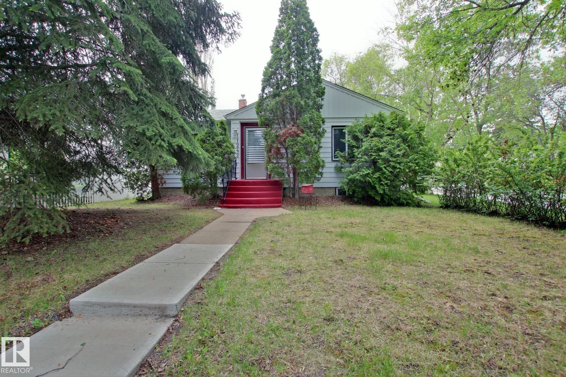 11242 56 Street NW, Highlands, Edmonton 2