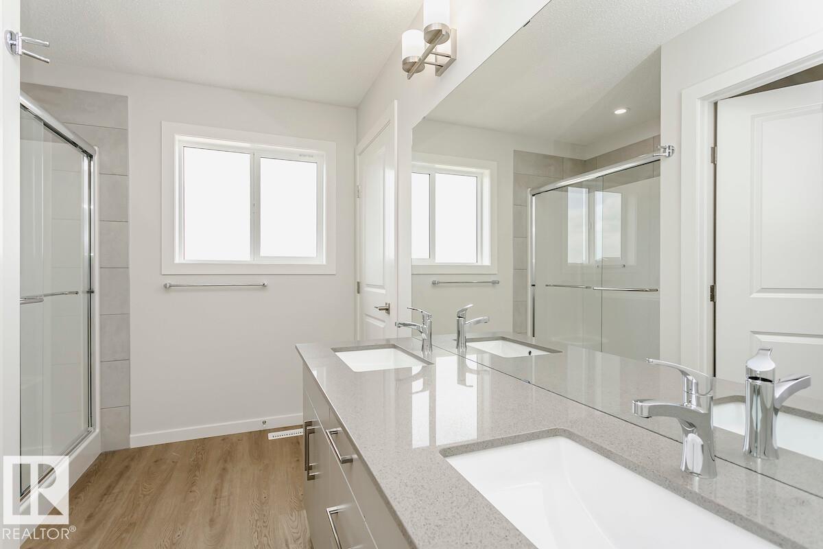 Photo 4 at 2851 64 Street SW, Mattson, Edmonton