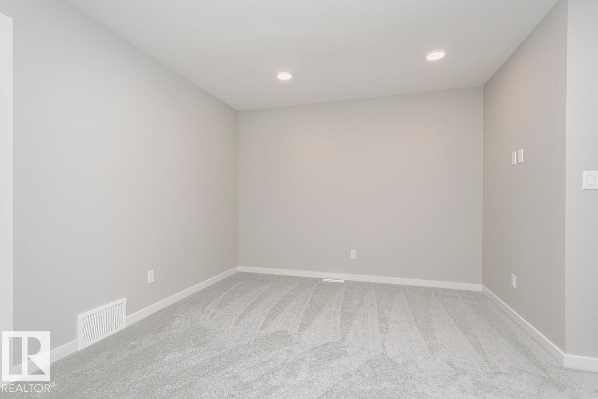 Photo 6 at 2851 64 Street SW, Mattson, Edmonton