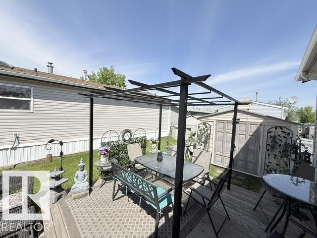 https://zimg.paragon.ice.com/ParagonImages/Property/PM/RAE/225406825/16/0/0/d0201242dafa27760c266521b7c143f6/1/4f9e9e0c885147f168f376d030dc12d7/225406825-fda58809-5b9c-4a57-b33e-8bb7b0ef6aee.JPG