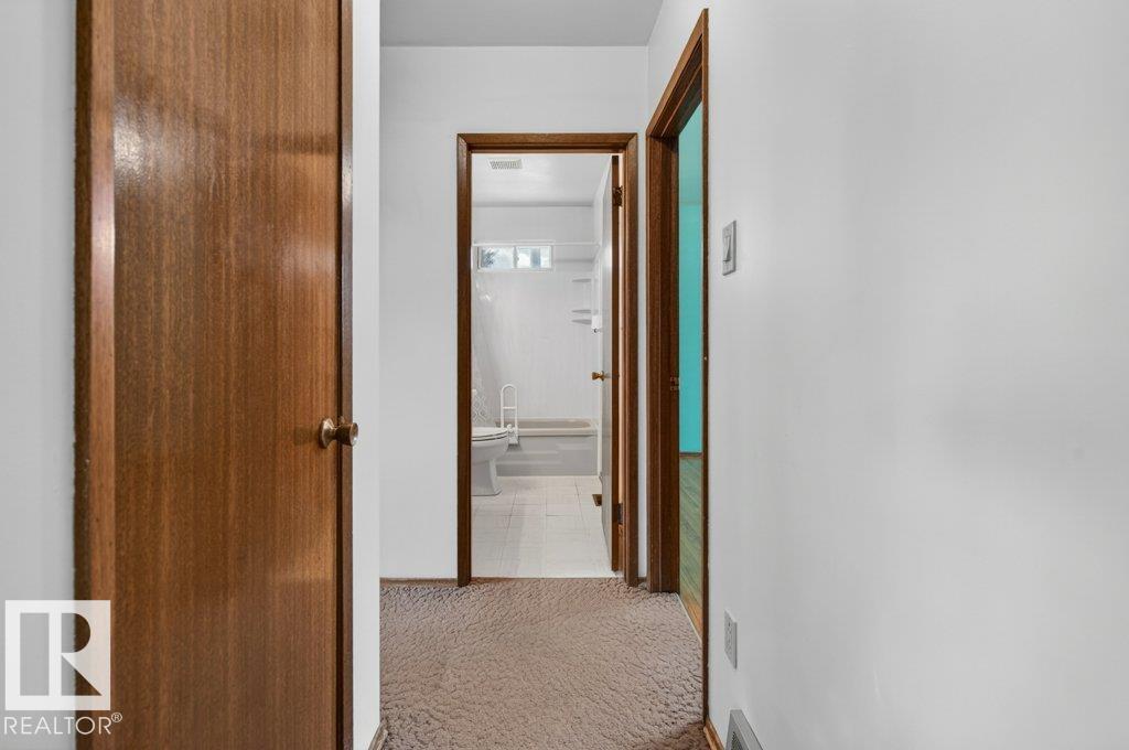 Photo 17 at 5308 105a Street NW, Pleasantview, Edmonton