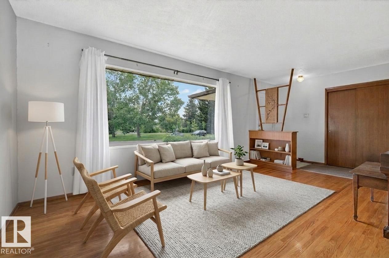 Photo 5 at 5308 105a Street NW, Pleasantview, Edmonton
