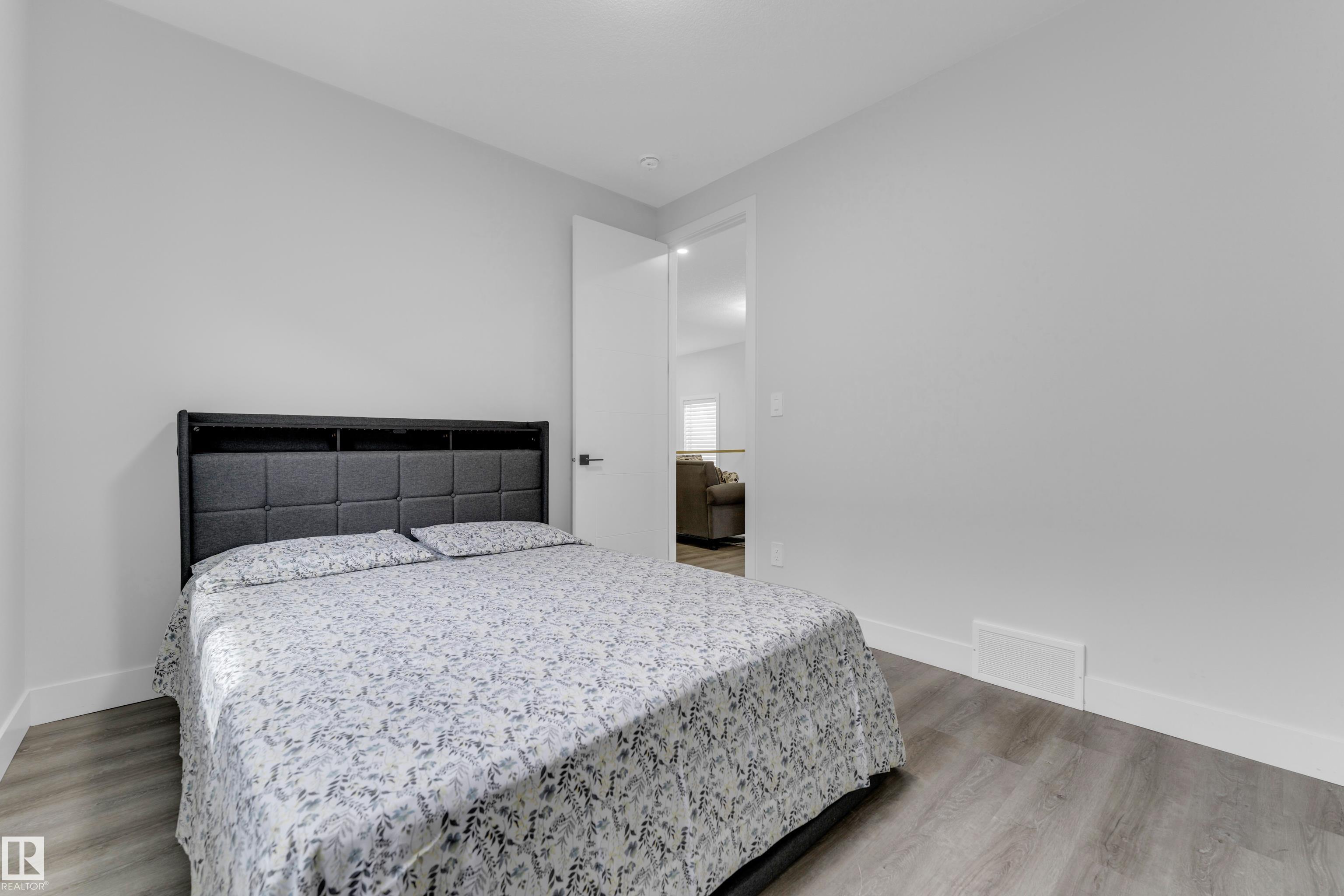 Photo 32 at 2820 1 Avenue SW, Alces, Edmonton