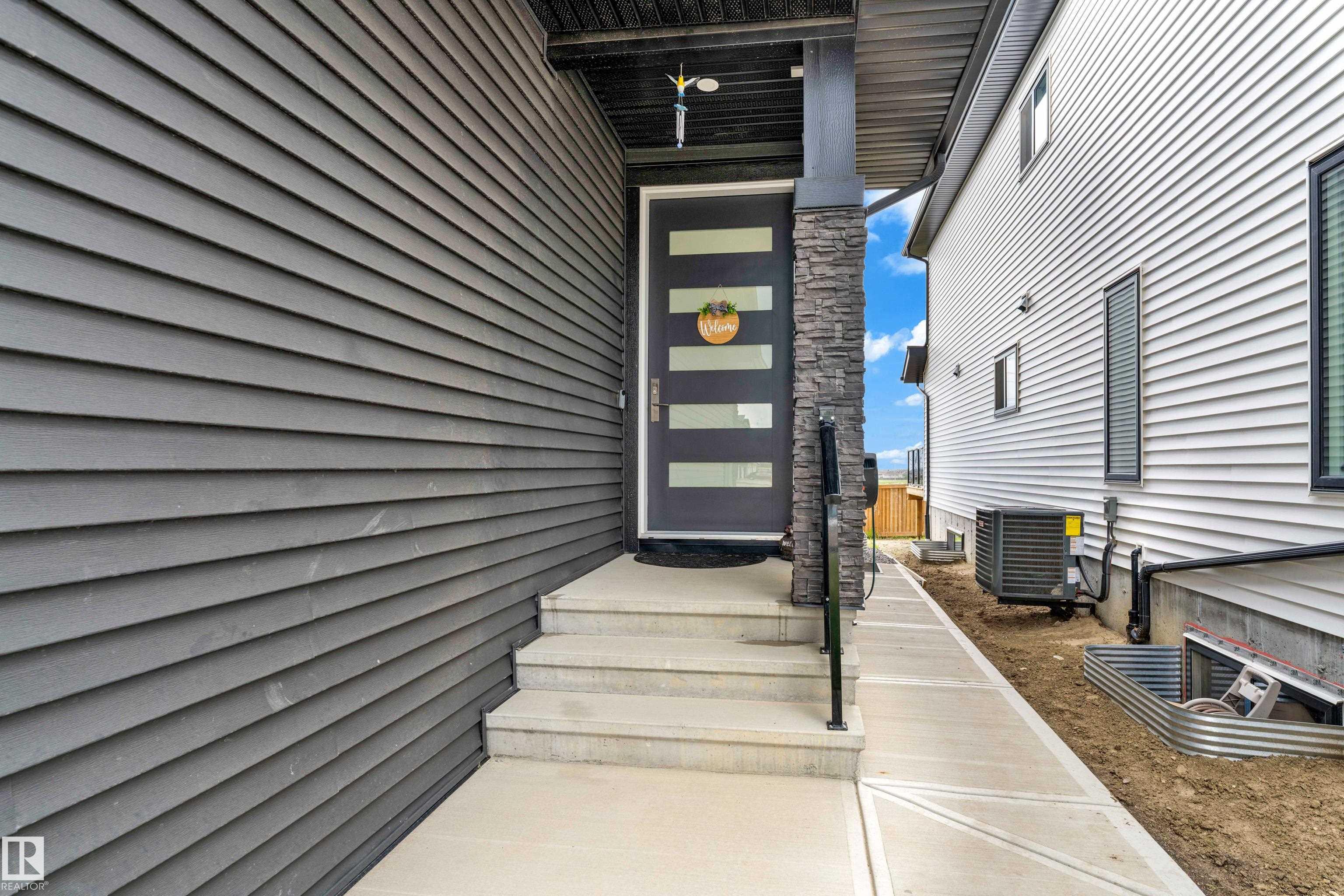 Photo 5 at 2820 1 Avenue SW, Alces, Edmonton
