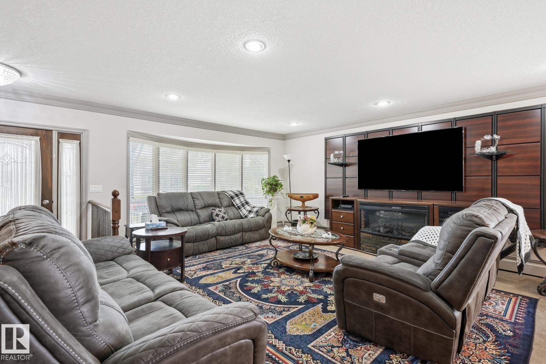 Photo 13 at 12131 101 Street NW, Westwood, Edmonton