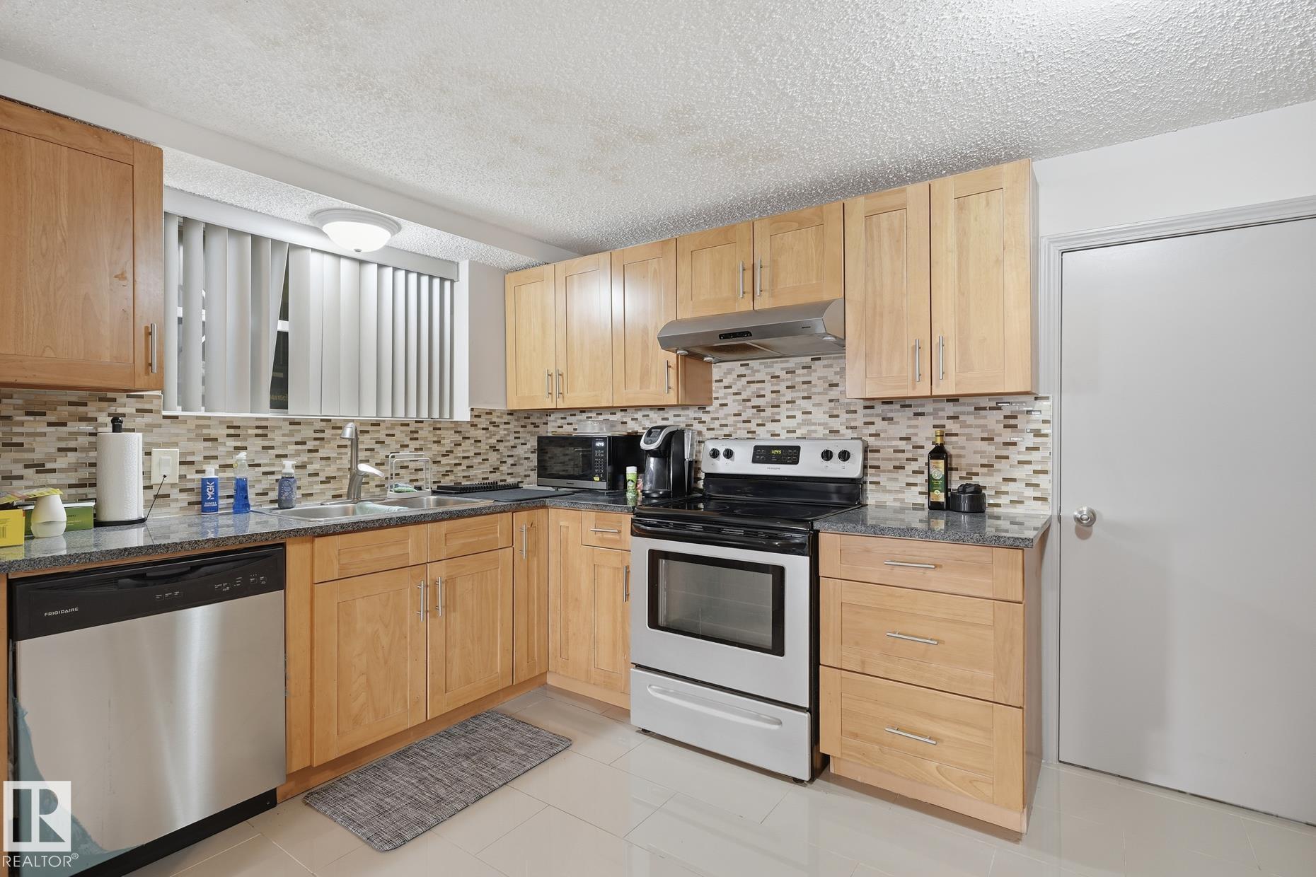 Photo 26 at 12131 101 Street NW, Westwood, Edmonton
