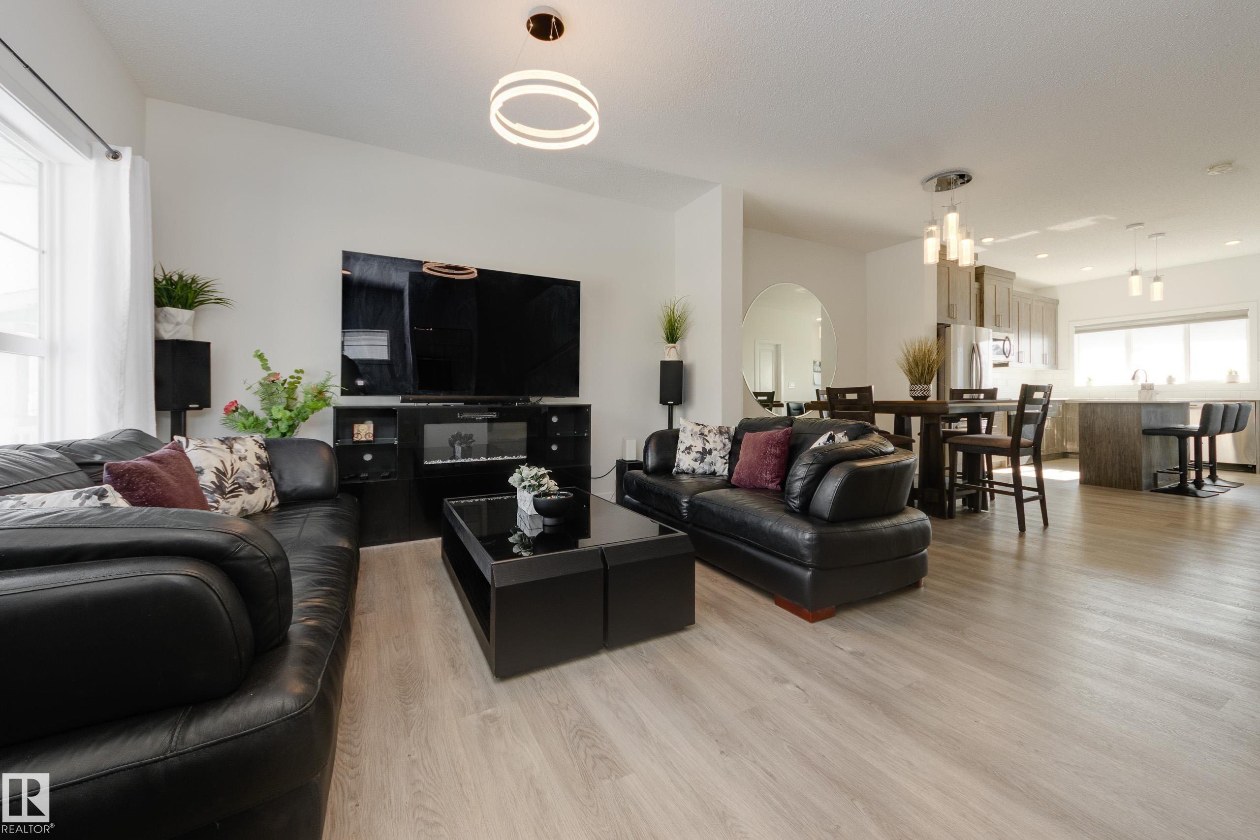 Photo 7 at 5181 Edgemont Boulevard NW, Edgemont, Edmonton