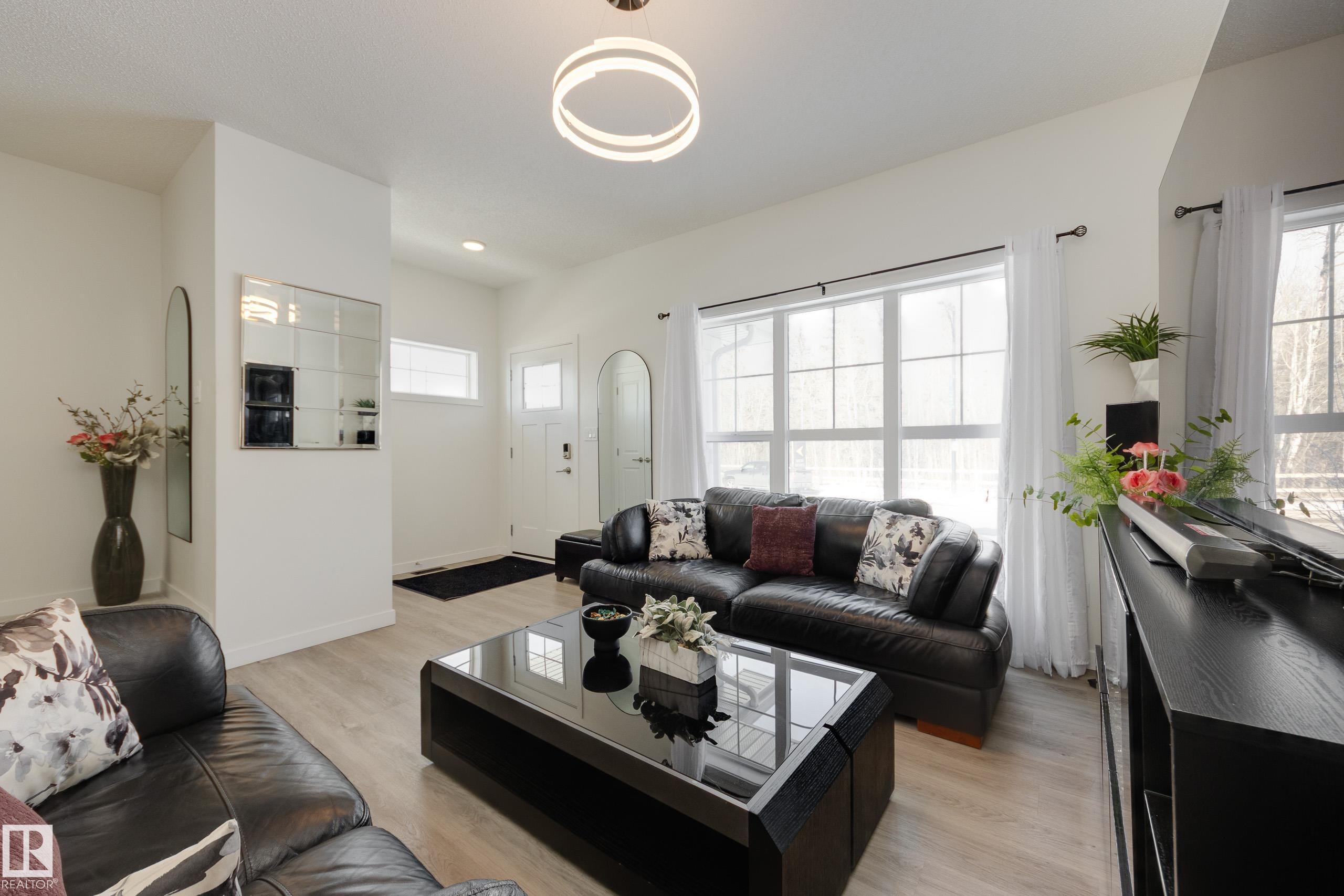Photo 10 at 5181 Edgemont Boulevard NW, Edgemont, Edmonton
