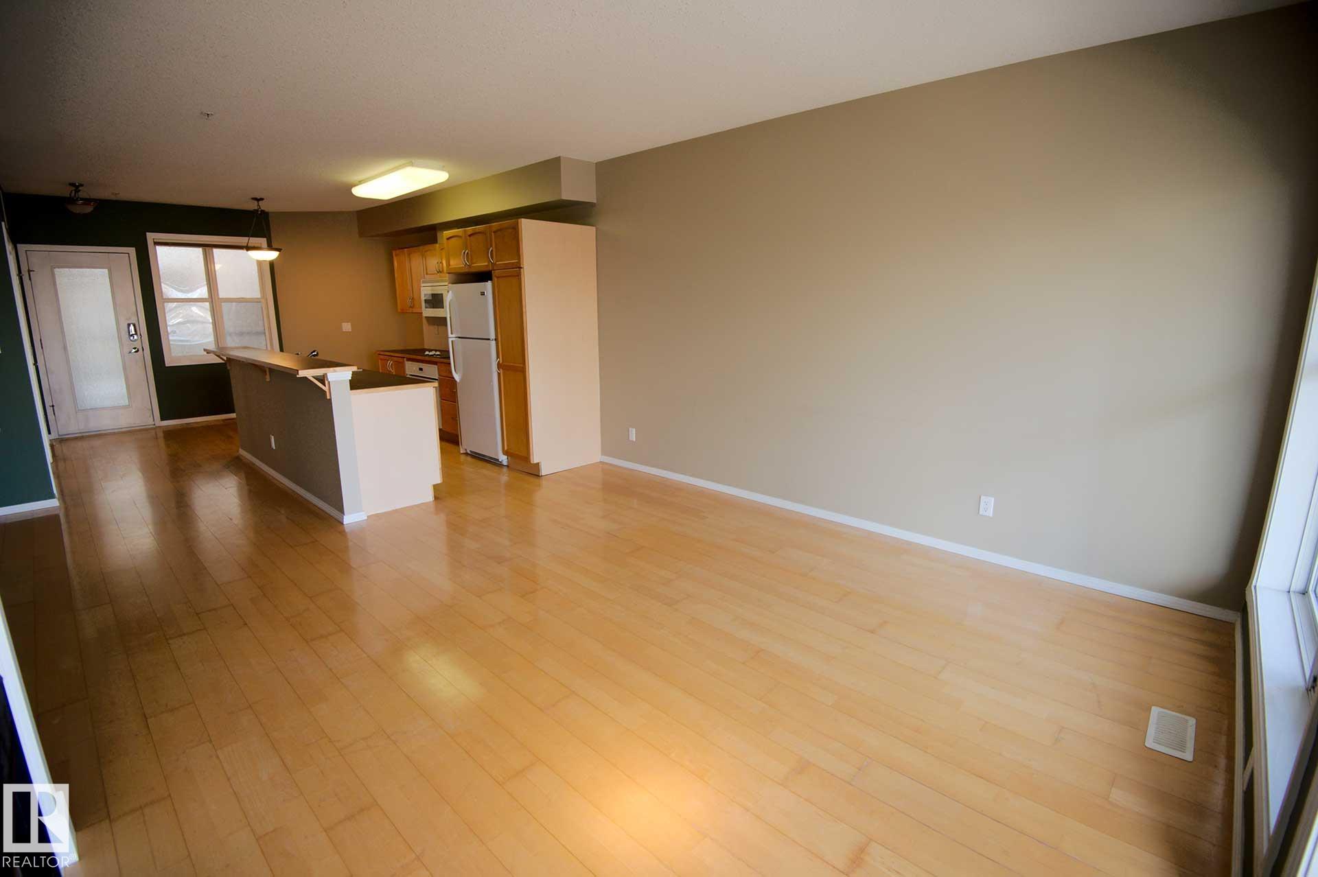 Photo 4 at 412 - 11039 83 Avenue NW, Garneau, Edmonton