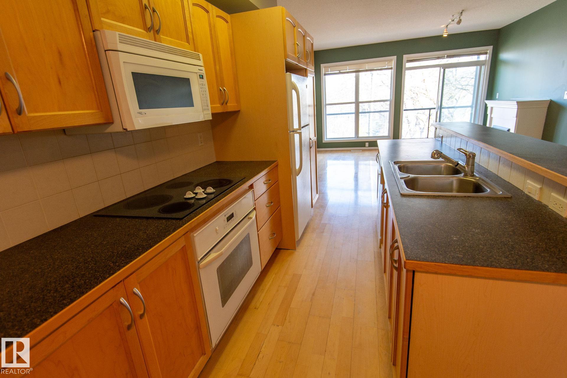 Photo 6 at 412 - 11039 83 Avenue NW, Garneau, Edmonton