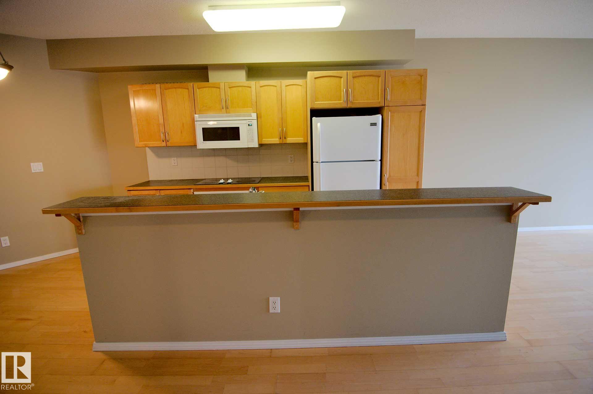Photo 7 at 412 - 11039 83 Avenue NW, Garneau, Edmonton