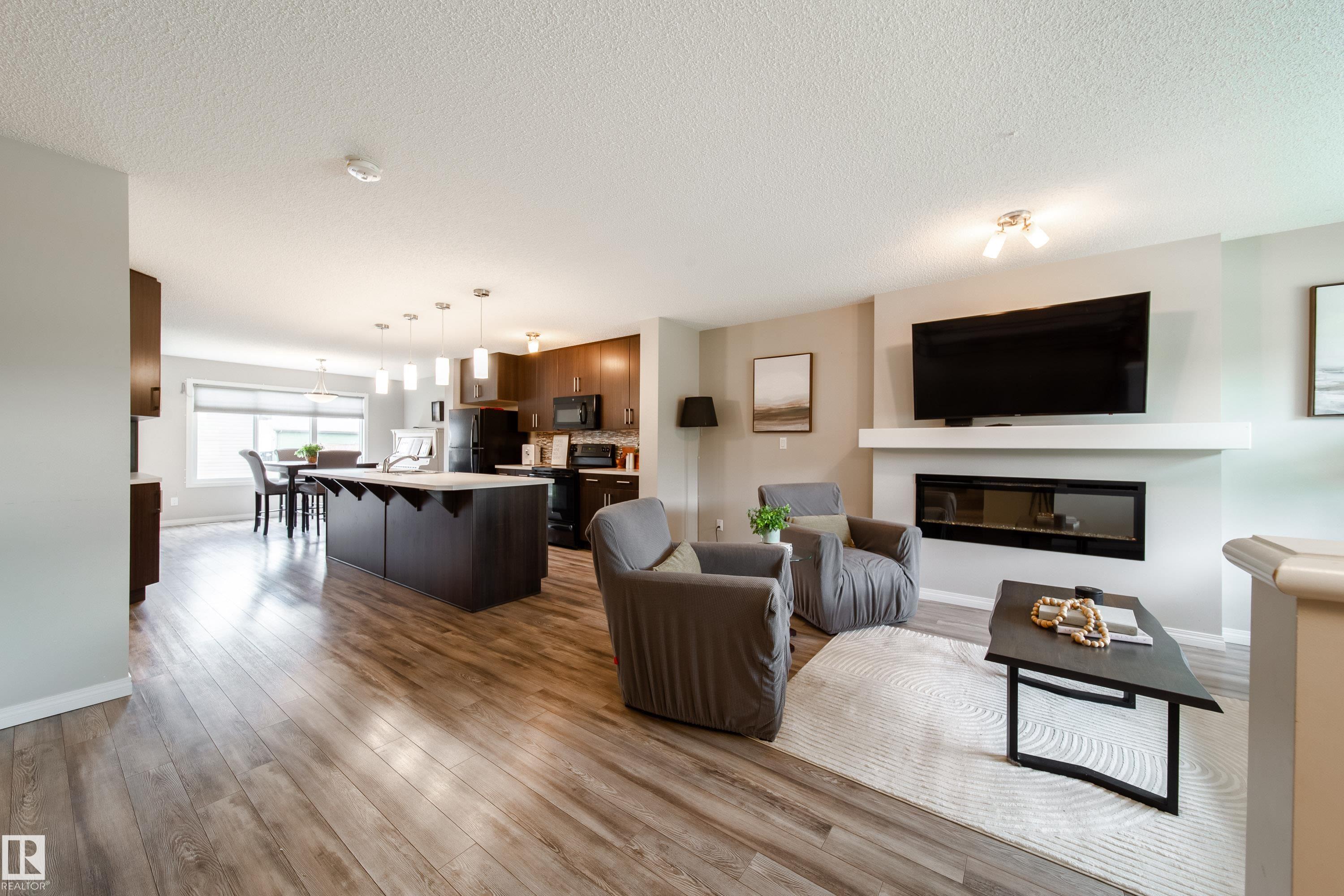 Photo 2 at 3211 Cherry Crescent SW, The Orchards At Ellerslie, Edmonton