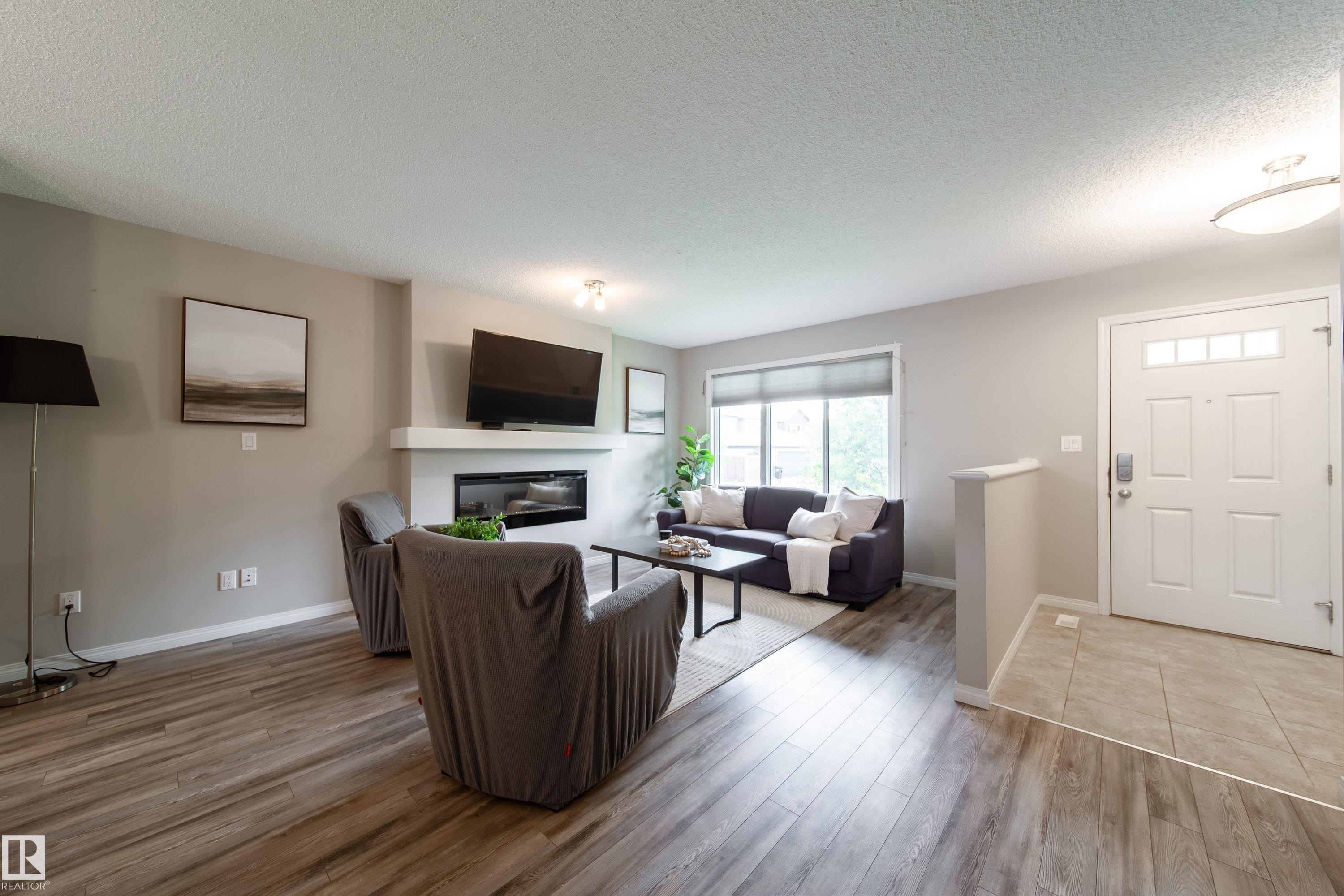 Photo 4 at 3211 Cherry Crescent SW, The Orchards At Ellerslie, Edmonton