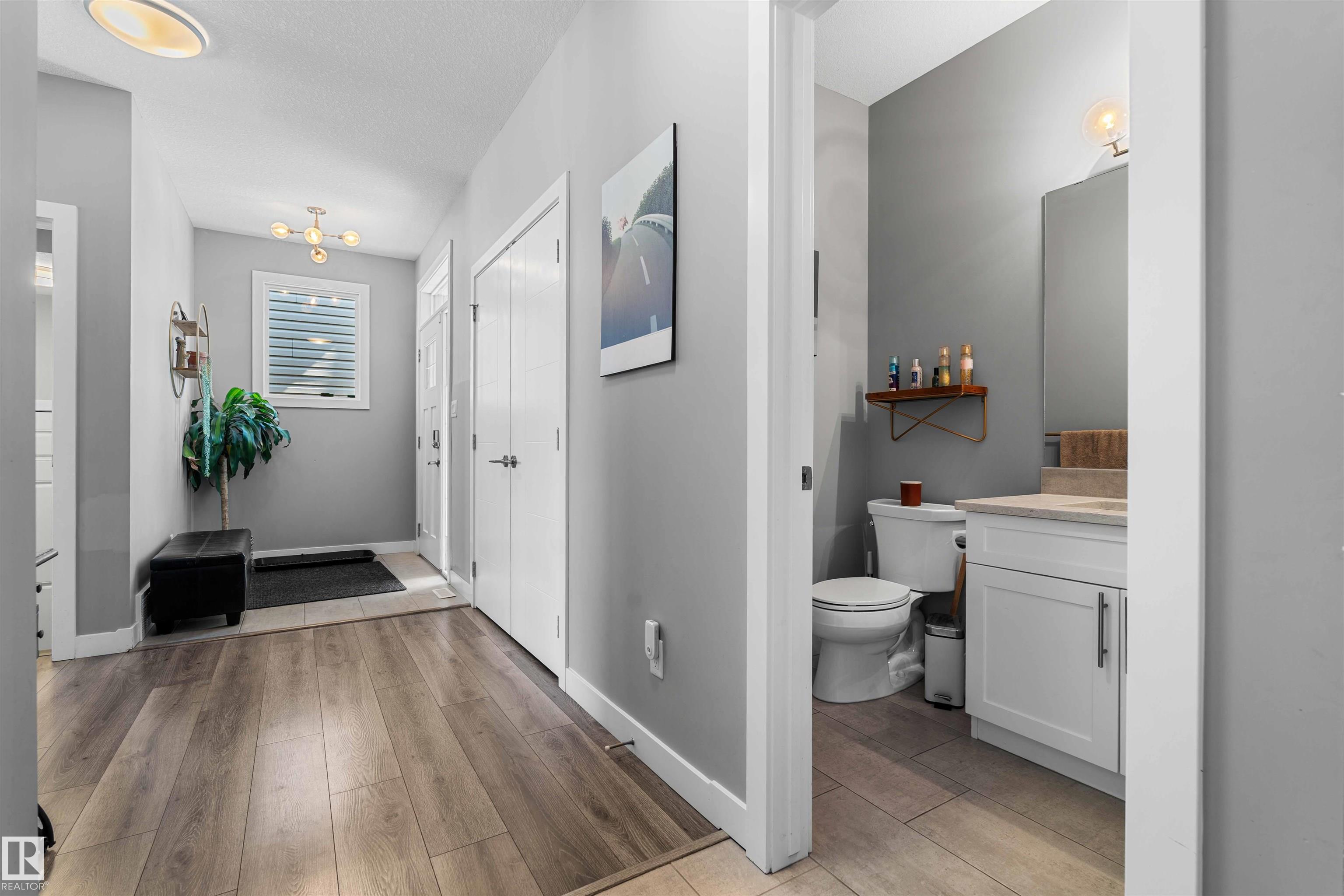 Photo 5 at 524 Mcdonough Way NW, McConachie Area, Edmonton