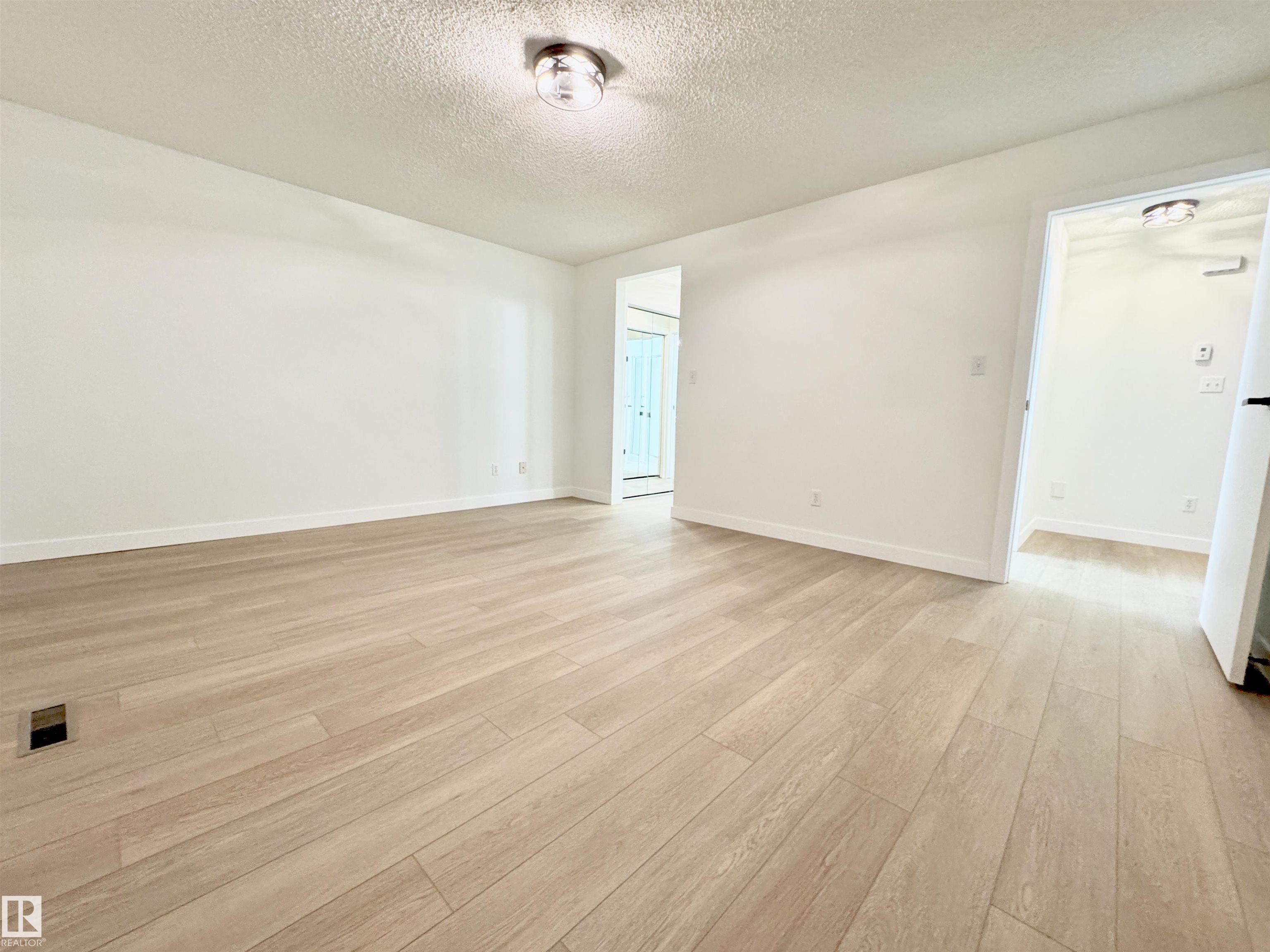 Photo 22 at 8118 27 Avenue NW, Meyonohk, Edmonton