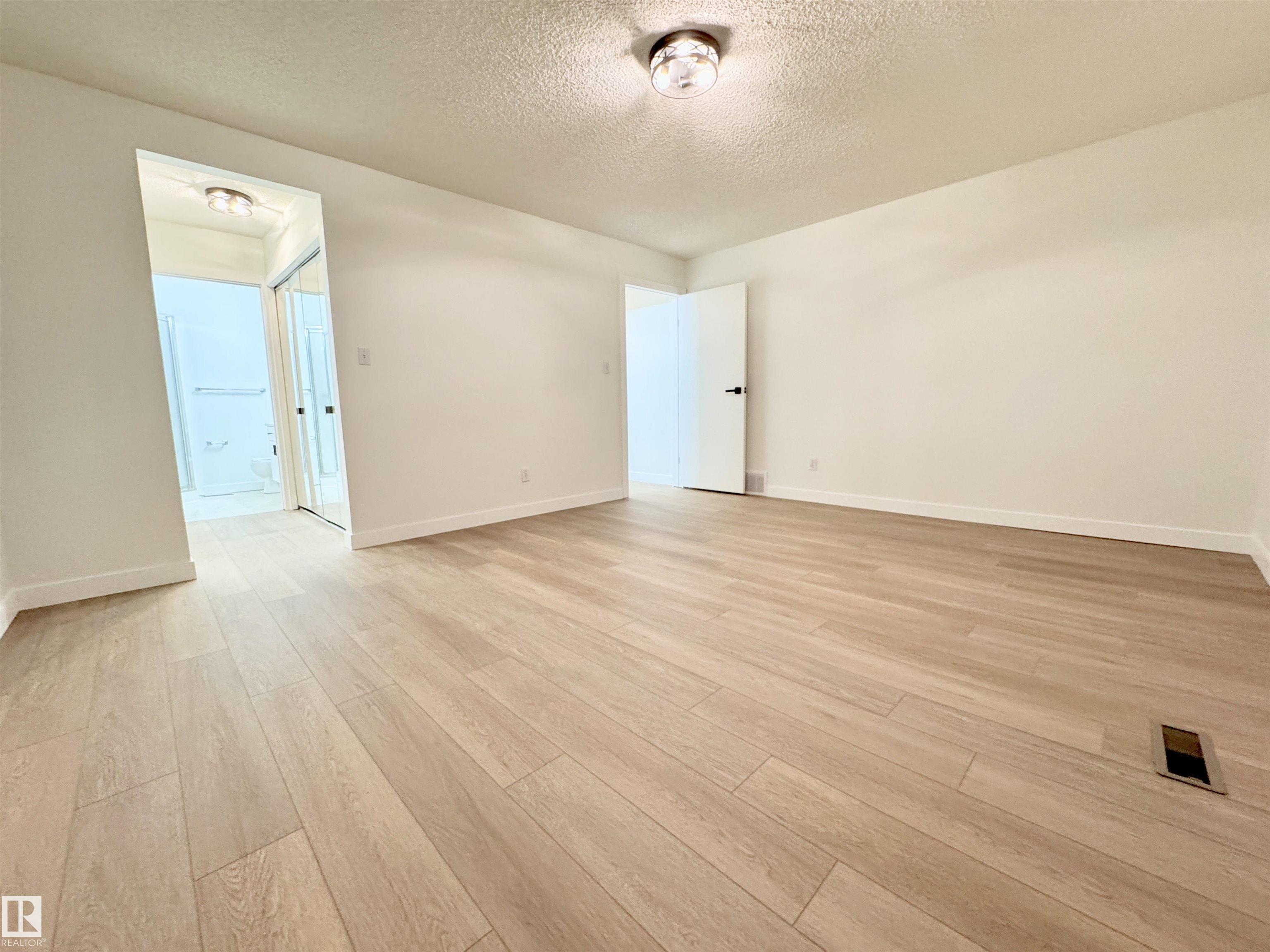 Photo 23 at 8118 27 Avenue NW, Meyonohk, Edmonton