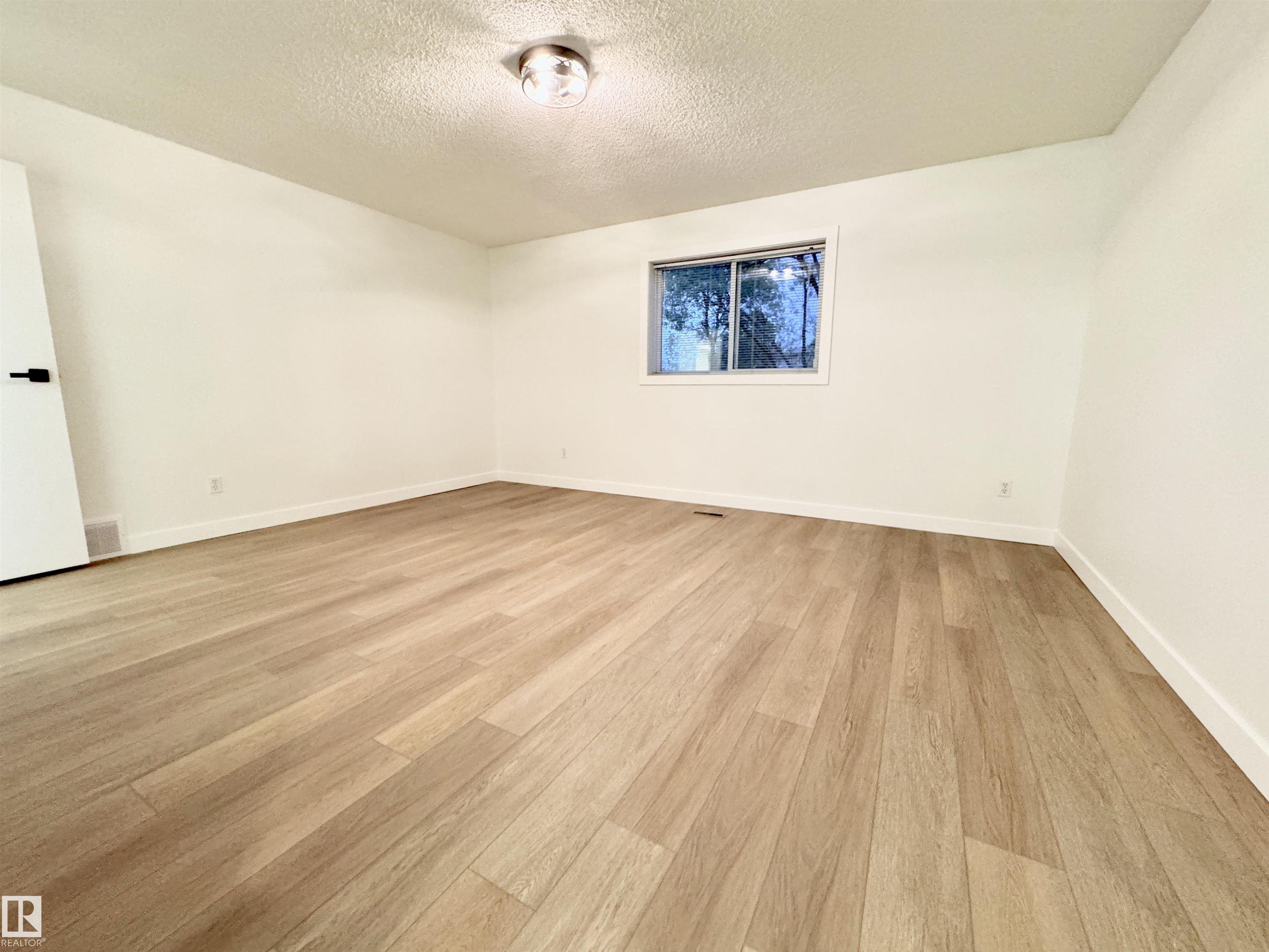 Photo 24 at 8118 27 Avenue NW, Meyonohk, Edmonton