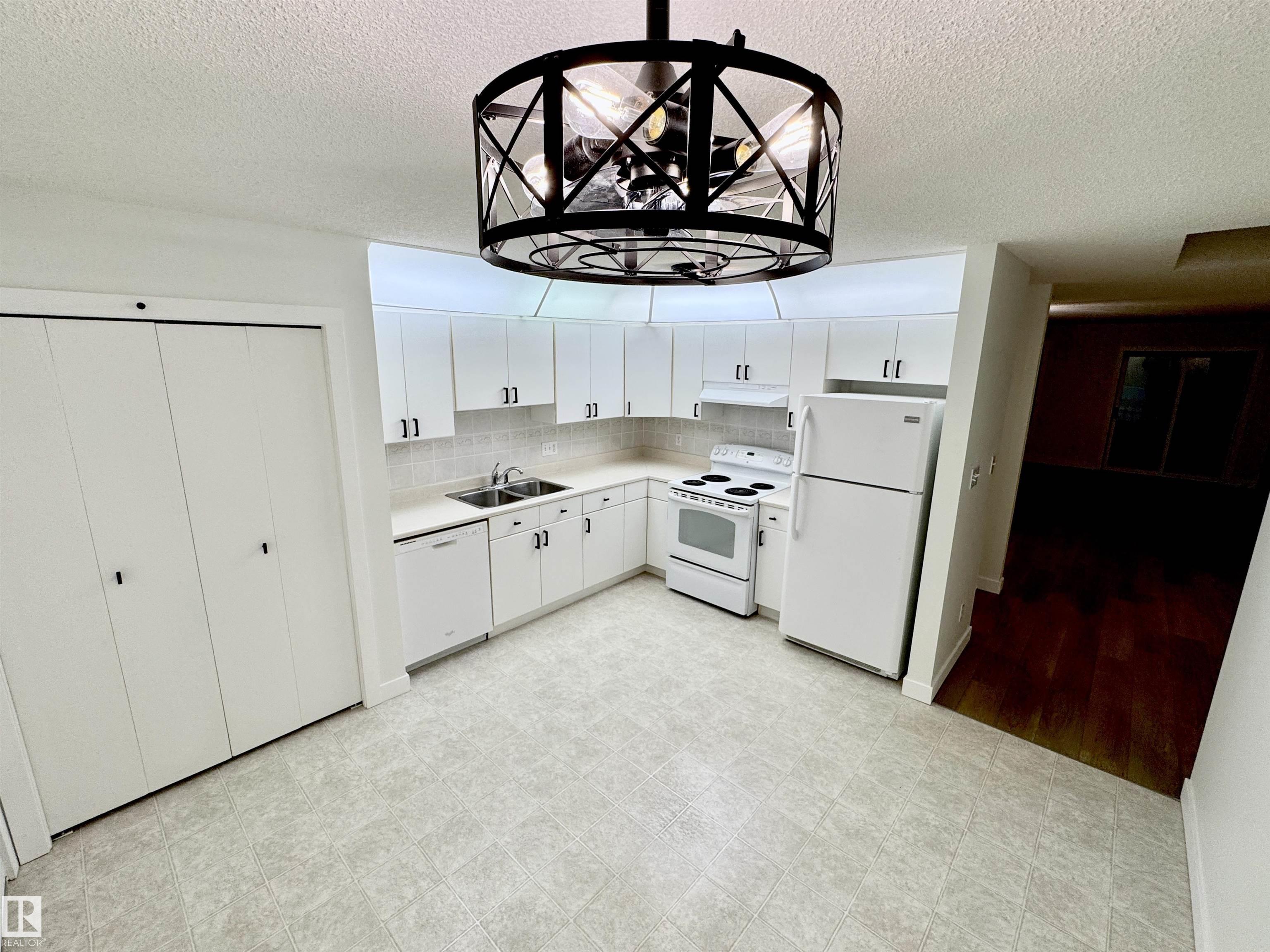 Photo 36 at 8118 27 Avenue NW, Meyonohk, Edmonton