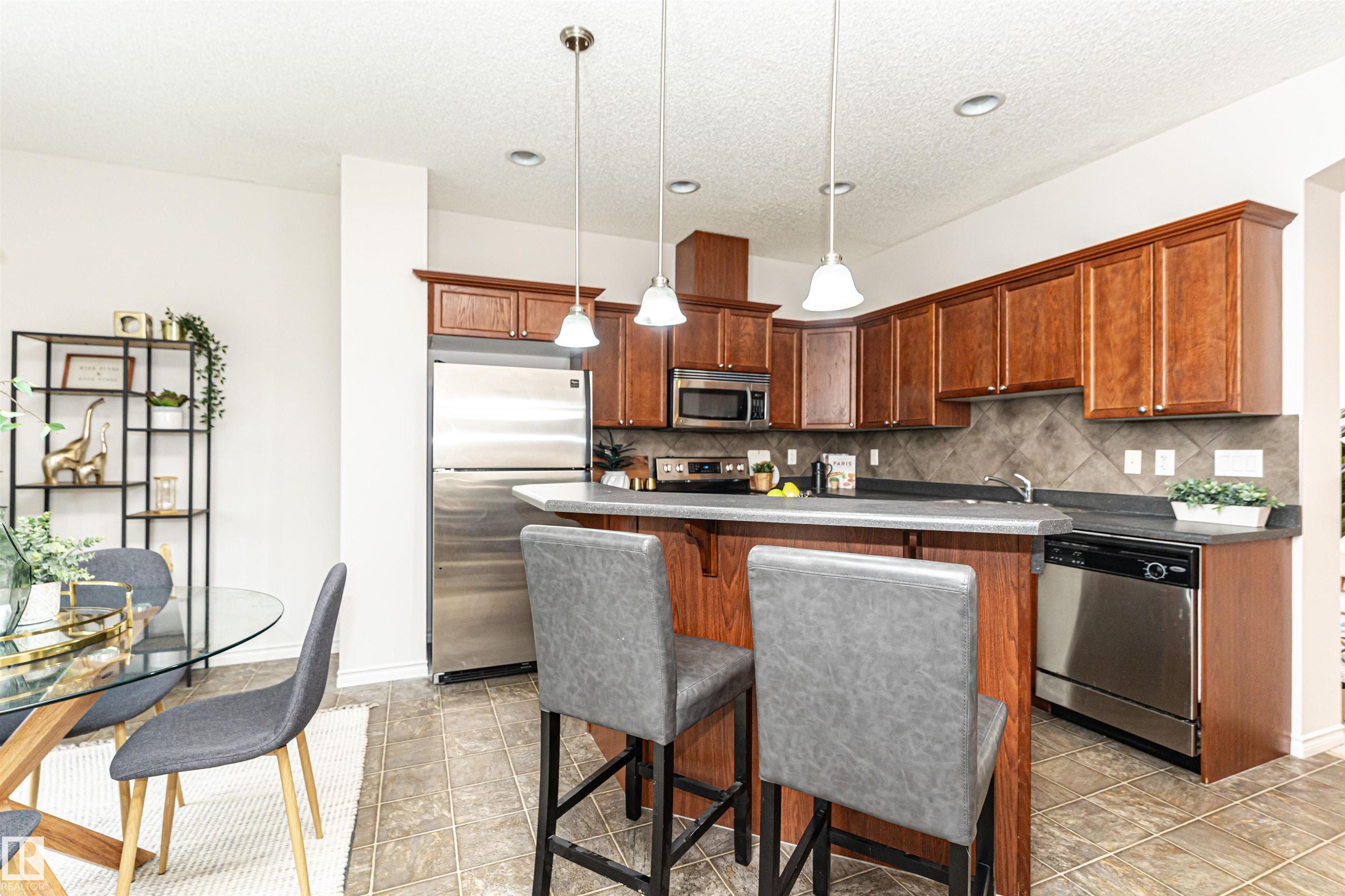 Photo 19 at 103 - 13825 155 Avenue NW, Carlton, Edmonton