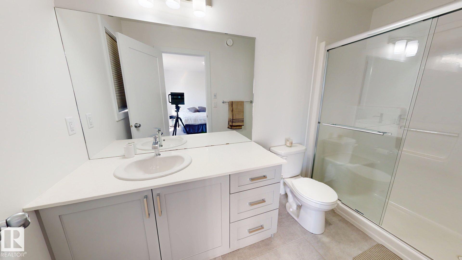 Photo 13 at 5202 Lark Crescent NW, Kinglet Gardens, Edmonton