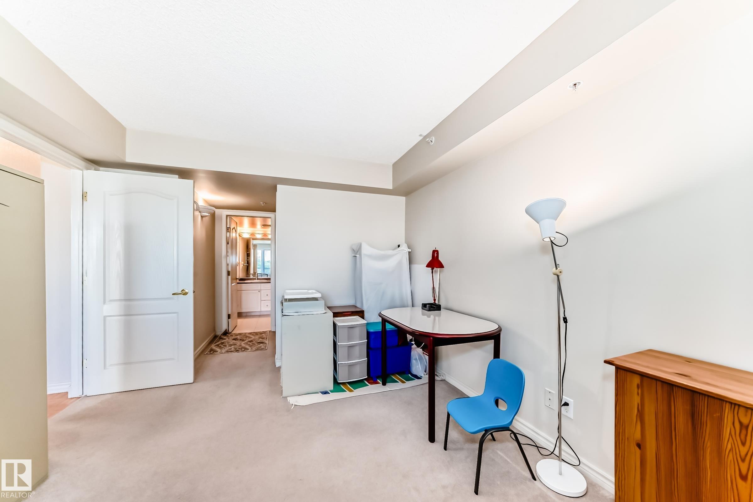 https://zimg.paragon.ice.com/ParagonImages/Property/PM/RAE/225406999/25/0/0/d827a58b839b6800482161696bd7a23a/1/420a1a6962483130dd17f2a1487359c1/225406999-9ead2a9e-6bbd-448e-8a5e-2034050bee75.JPG