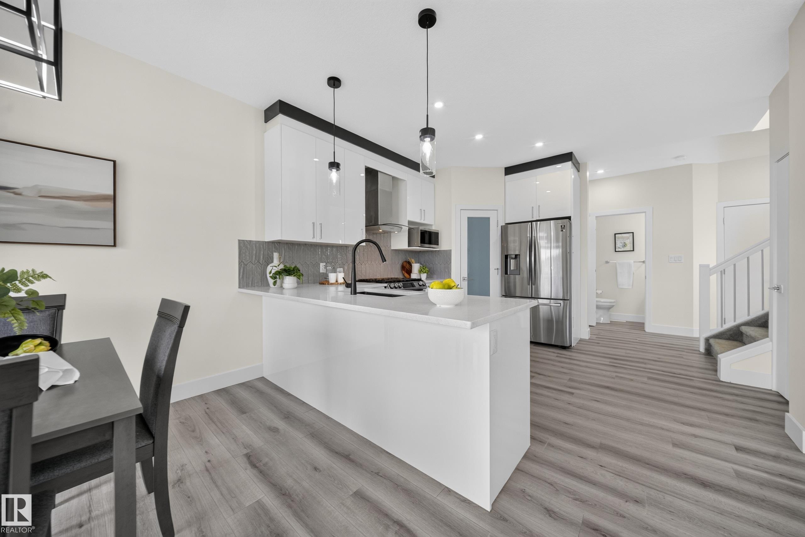 Photo 14 at 1099 Eaton Road NW, Edgemont, Edmonton