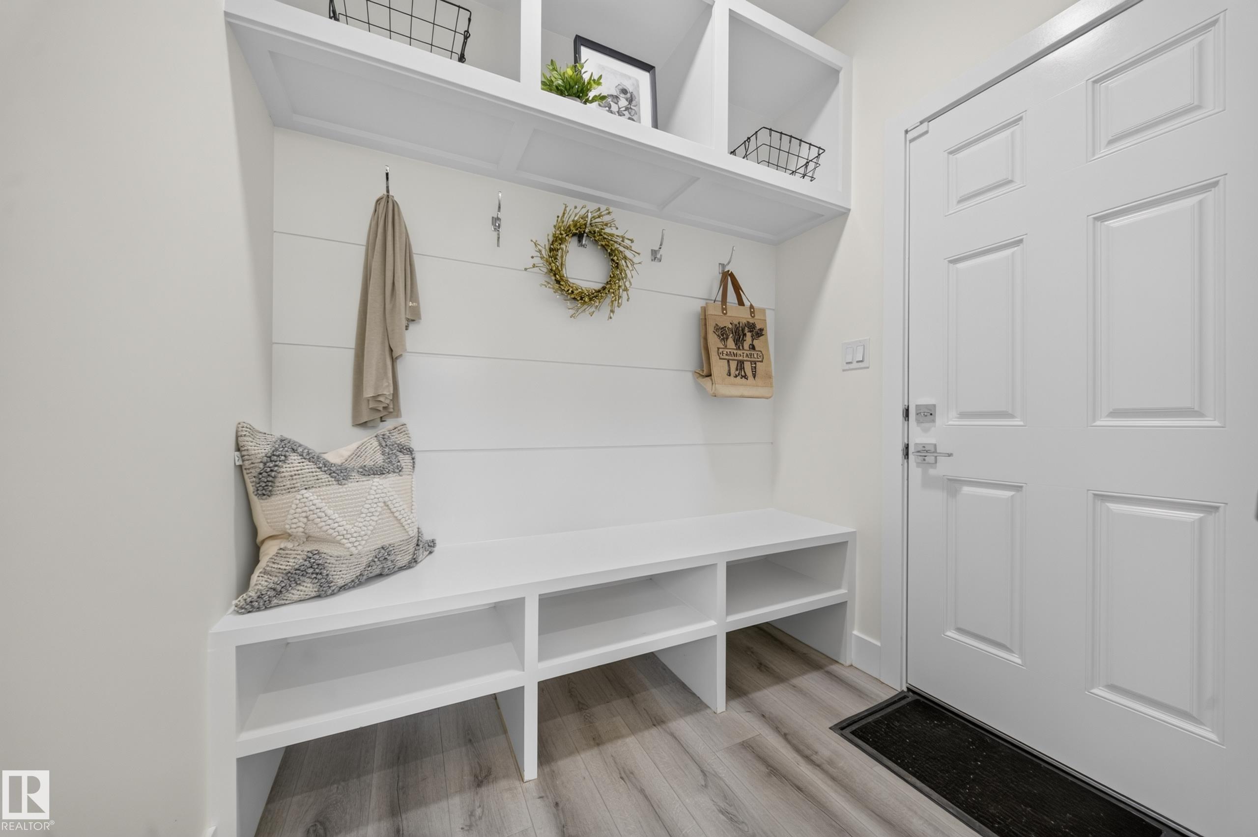 Photo 17 at 1099 Eaton Road NW, Edgemont, Edmonton