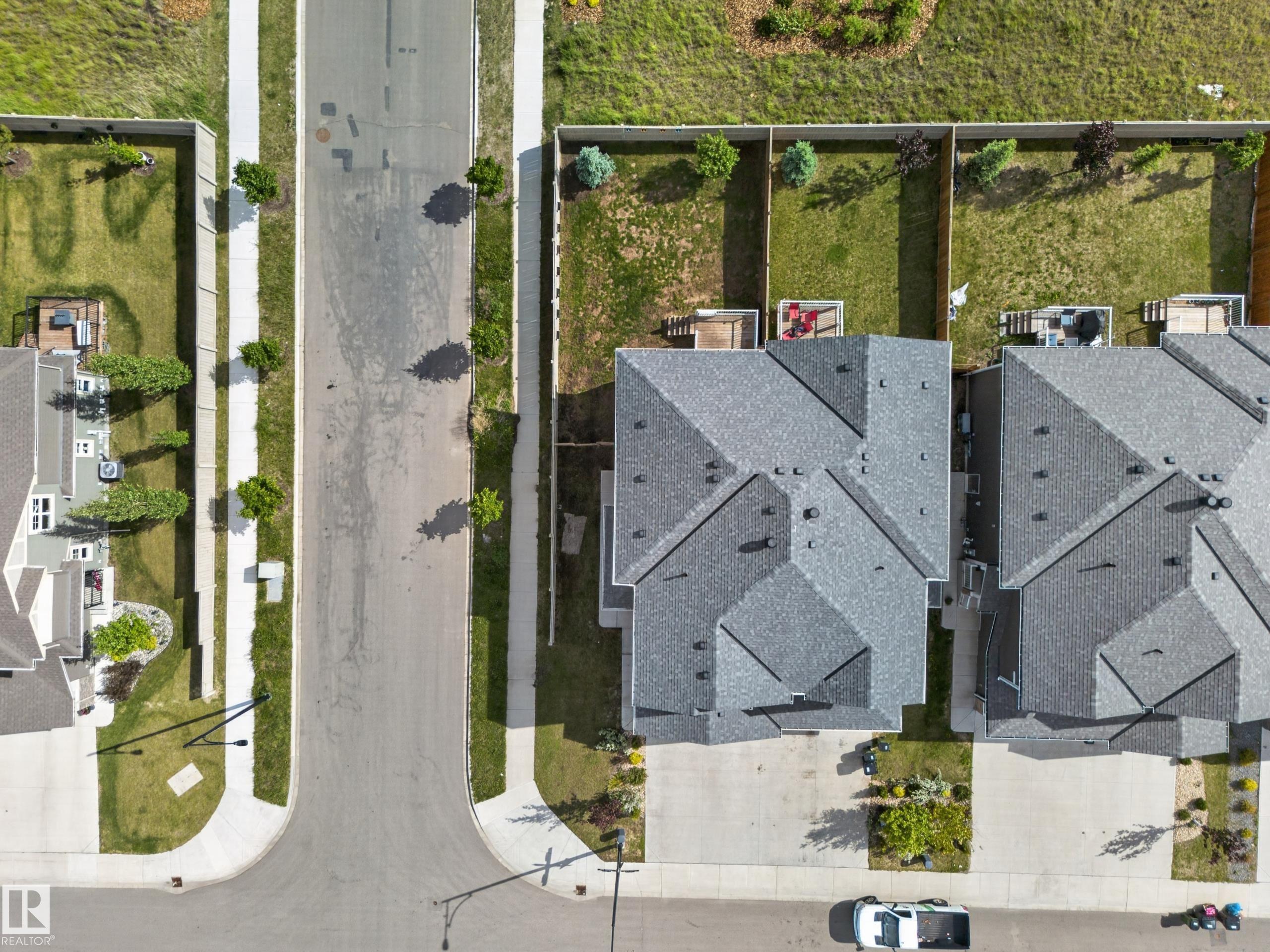 Photo 34 at 1099 Eaton Road NW, Edgemont, Edmonton