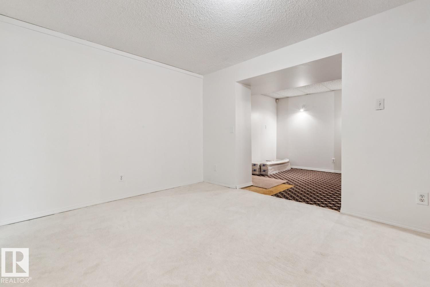 Photo 35 at 1131 Hooke Road NW, Overlanders, Edmonton