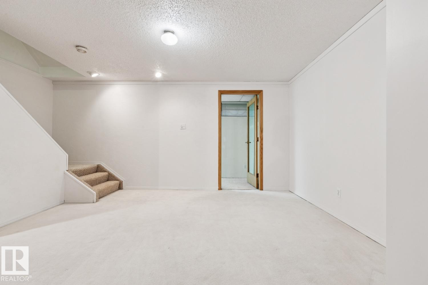 Photo 37 at 1131 Hooke Road NW, Overlanders, Edmonton