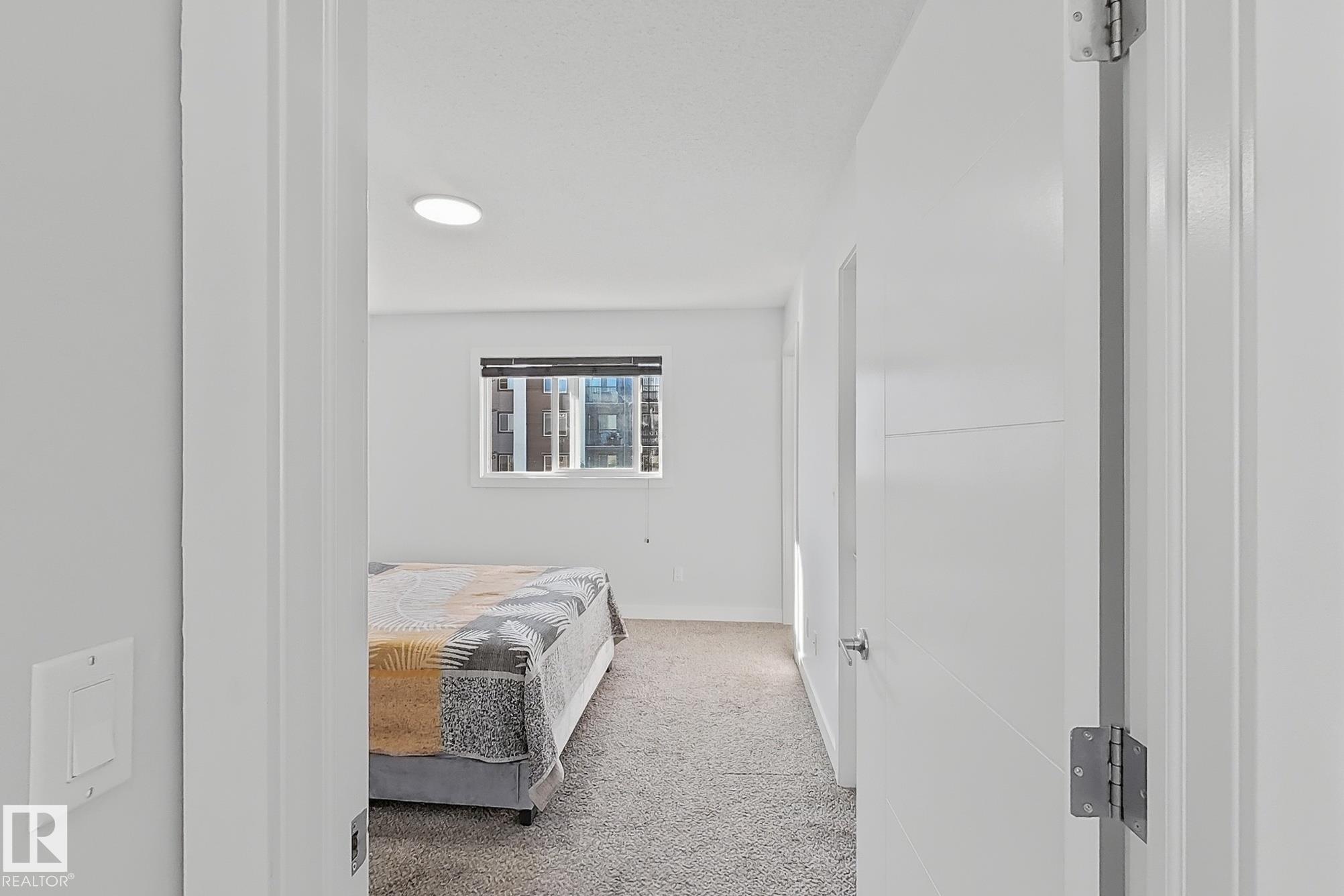 Photo 31 at 228 42 Avenue NW, Maple Crest, Edmonton