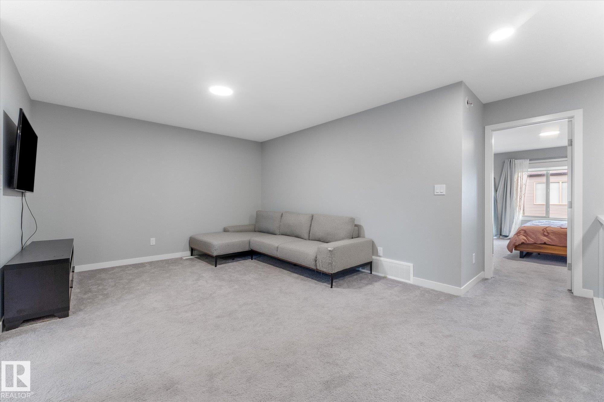 Photo 19 at 60 Gladstone Bend, Greenbury, Spruce Grove